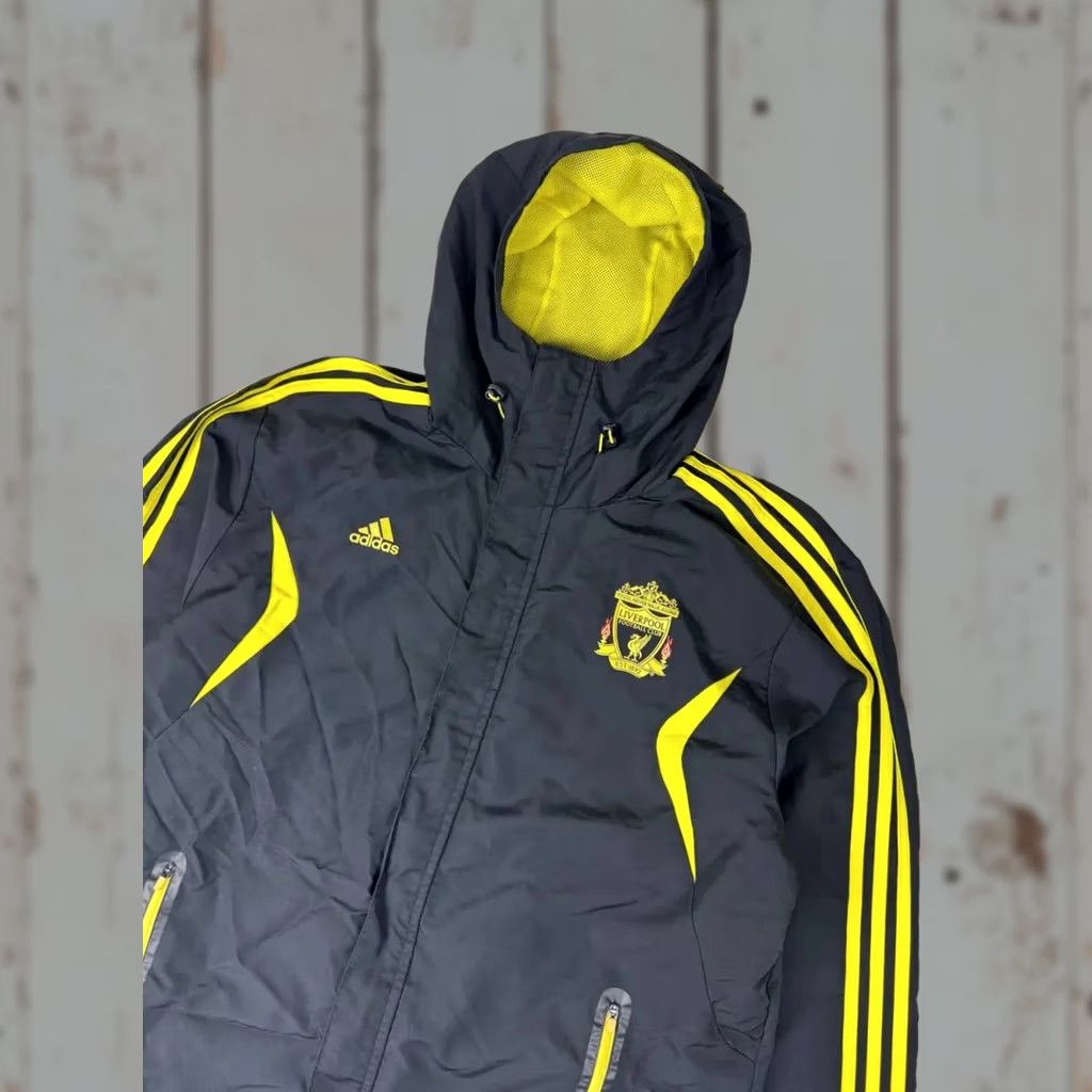 Adidas VINTAGE Adidas Liverpool 2010 2011 Windbreaker Track Jacket Men Size L Black Adidas Liverpool Track Jacket Men L Black 2010s 2011 Mens Size US L / EU 52-54 / 3 - 1 Thumbnail