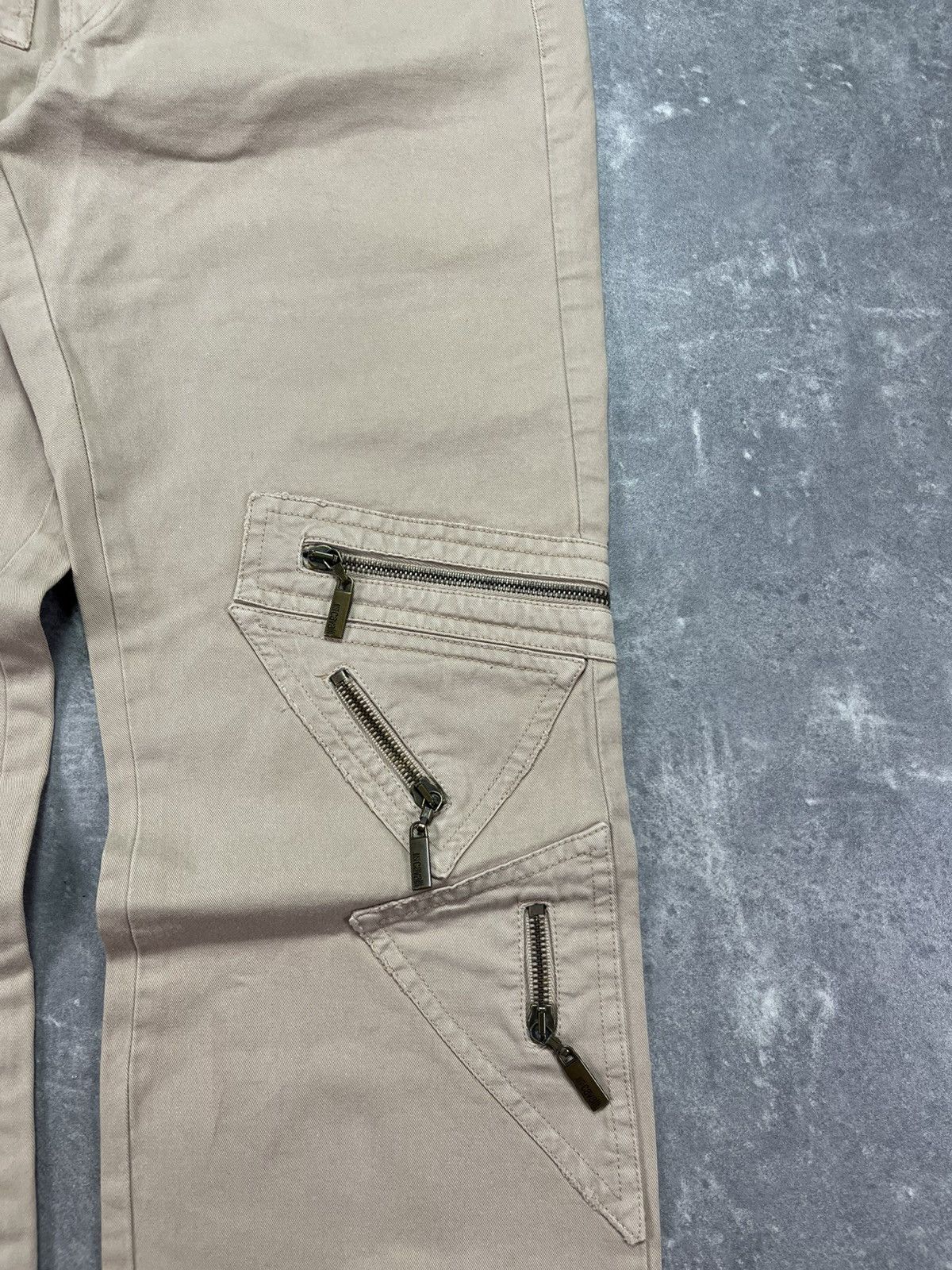 Just Cavalli SS05 Just Cavalli Geometrical Pockets Multi Zipper Pants 44 Size US 30 / EU 46 - 4 Thumbnail