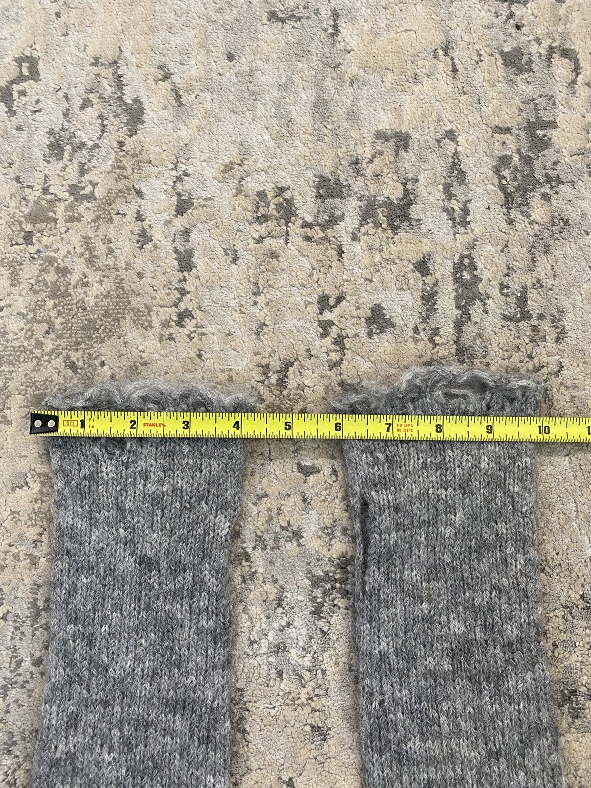 Number (N)ine FW09 "A Closed Feeling" Knit Distressed Arm Warmers (1) Size ONE SIZE - 8 Thumbnail