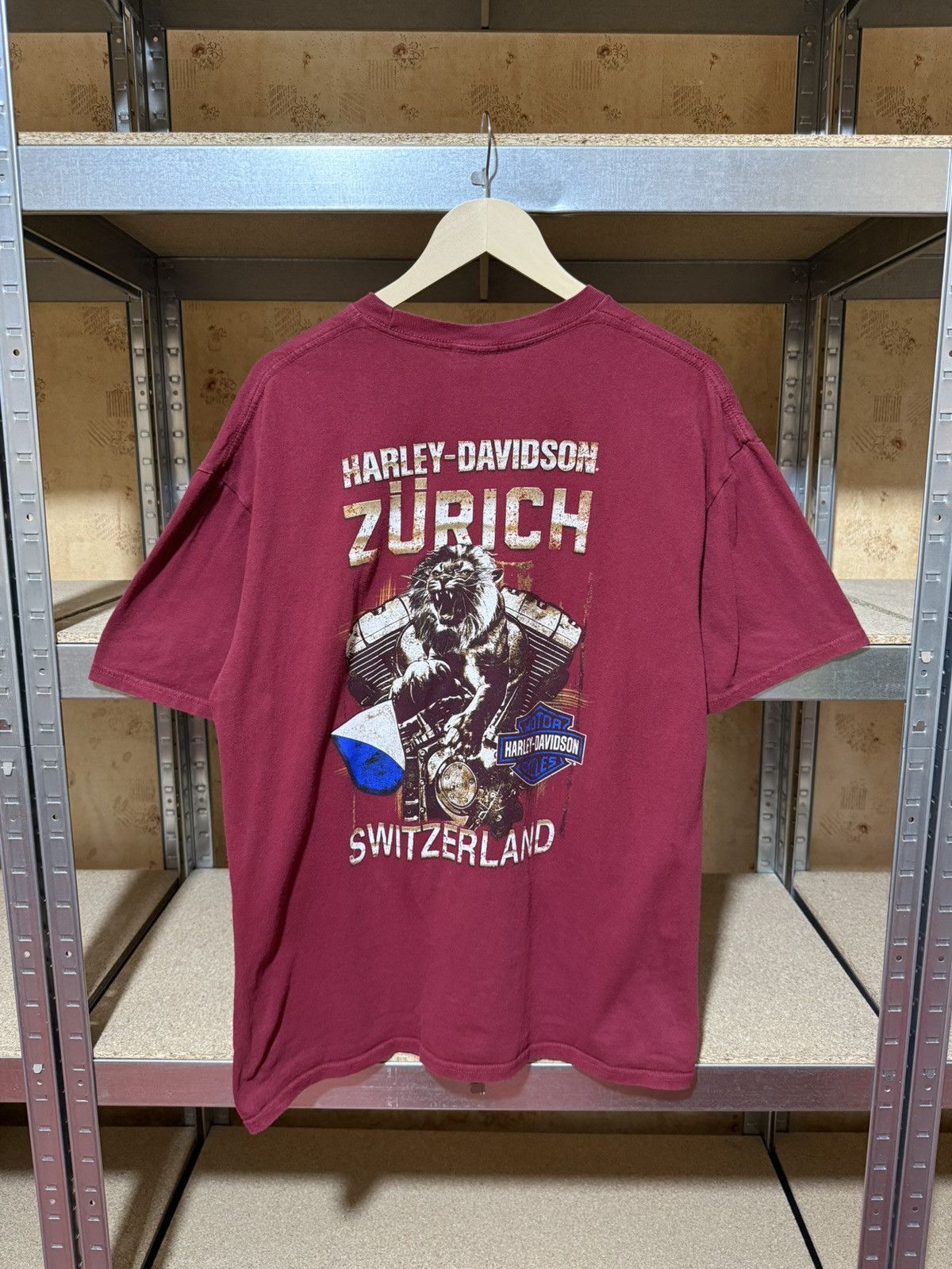 Band Tees × Harley Davidson × Vintage Vintage 2011 Harley Davidson Lion Zurich Switzerland T-Shirt Size US XL / EU 56 / 4 - 1 Thumbnail