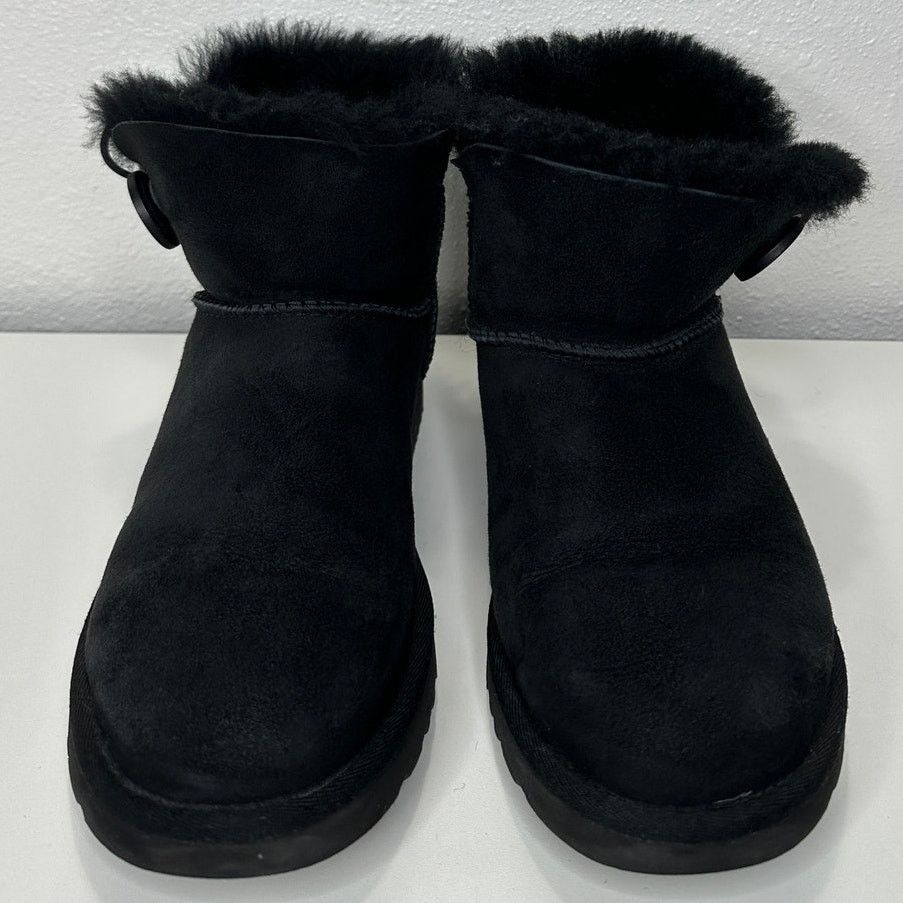 Ugg UGG Black Suede Furry Mini Bailey Button Ankle Boot 6 Size US 6 / IT 36 - 2 Thumbnail