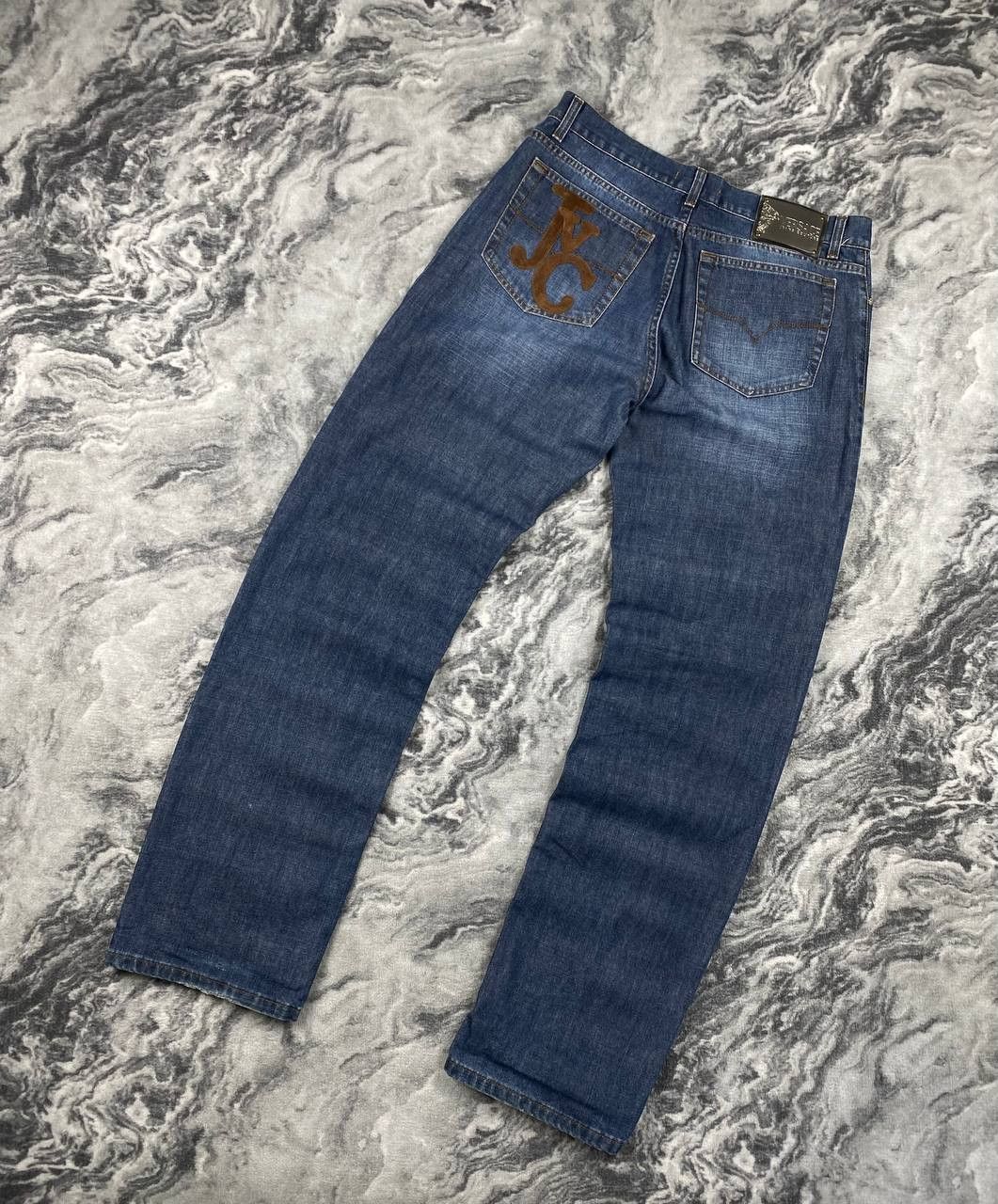 Versace Vintage Versace Jeans Denim Big Logo VJC Men Size 32 Blue Size US 32 / EU 48 - 1 Thumbnail