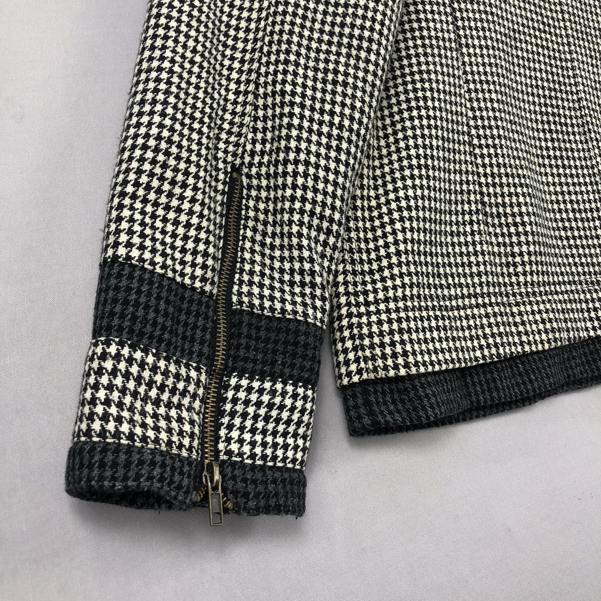 Japanese Brand Vintage 90’s Twenty Works Clasp Houndstooth Jacket Size US M / EU 48-50 / 2 - 15 Thumbnail