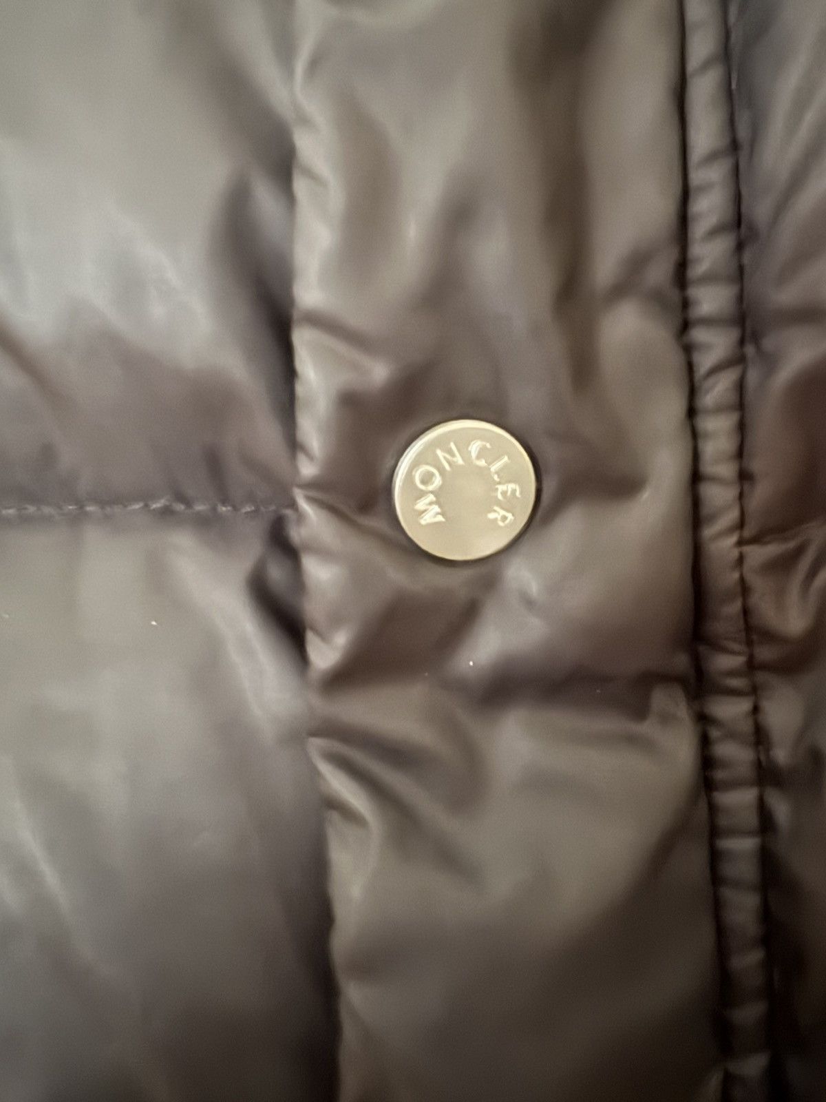 Moncler Balenciaga x Moncler. 2 zipper,snap button,drawstring hooded Size US S / EU 44-46 / 1 - 13 Thumbnail