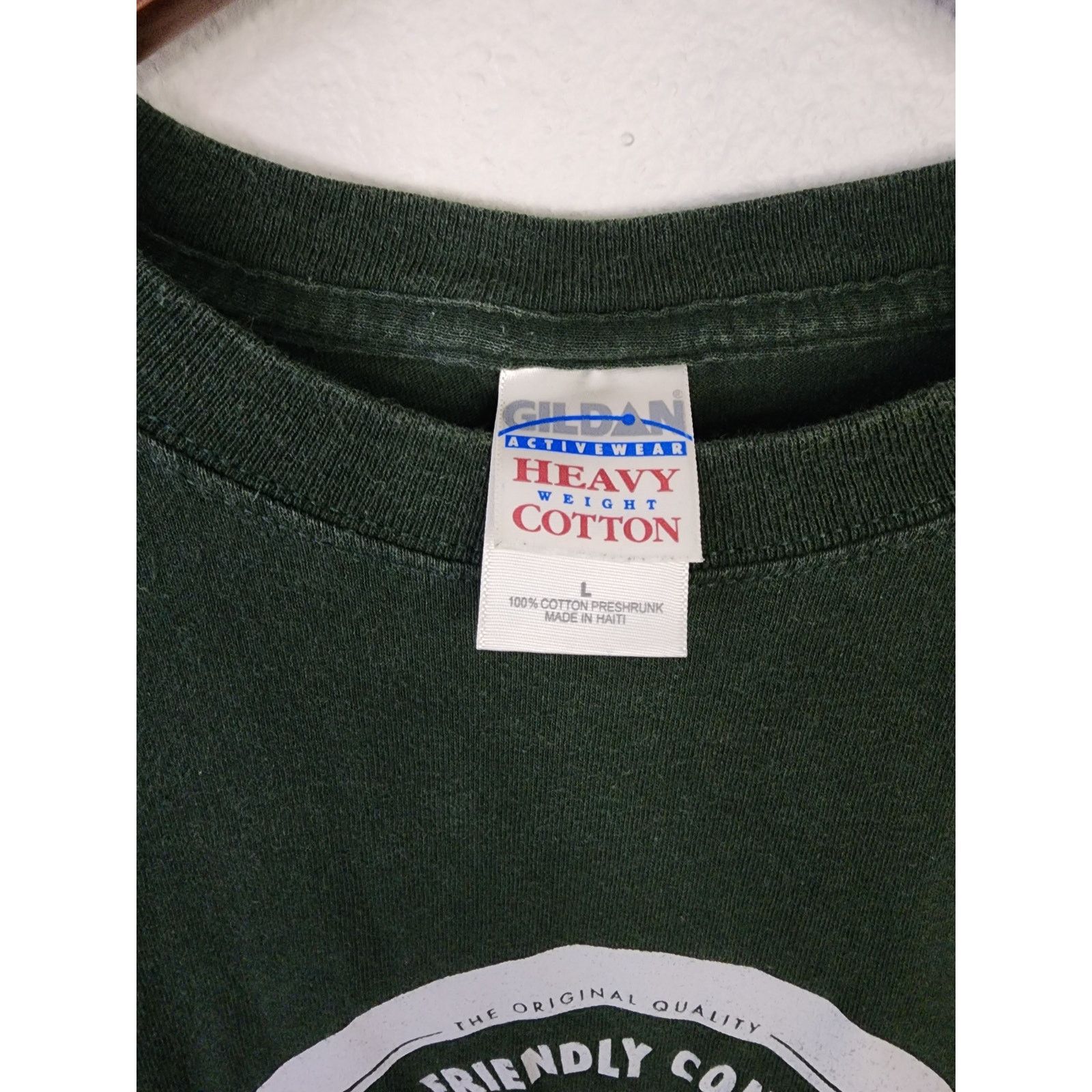 Gildan Vintage Wrigley Field Shirt Friendly Confines Chicago Tee L Size US L / EU 52-54 / 3 - 3 Thumbnail