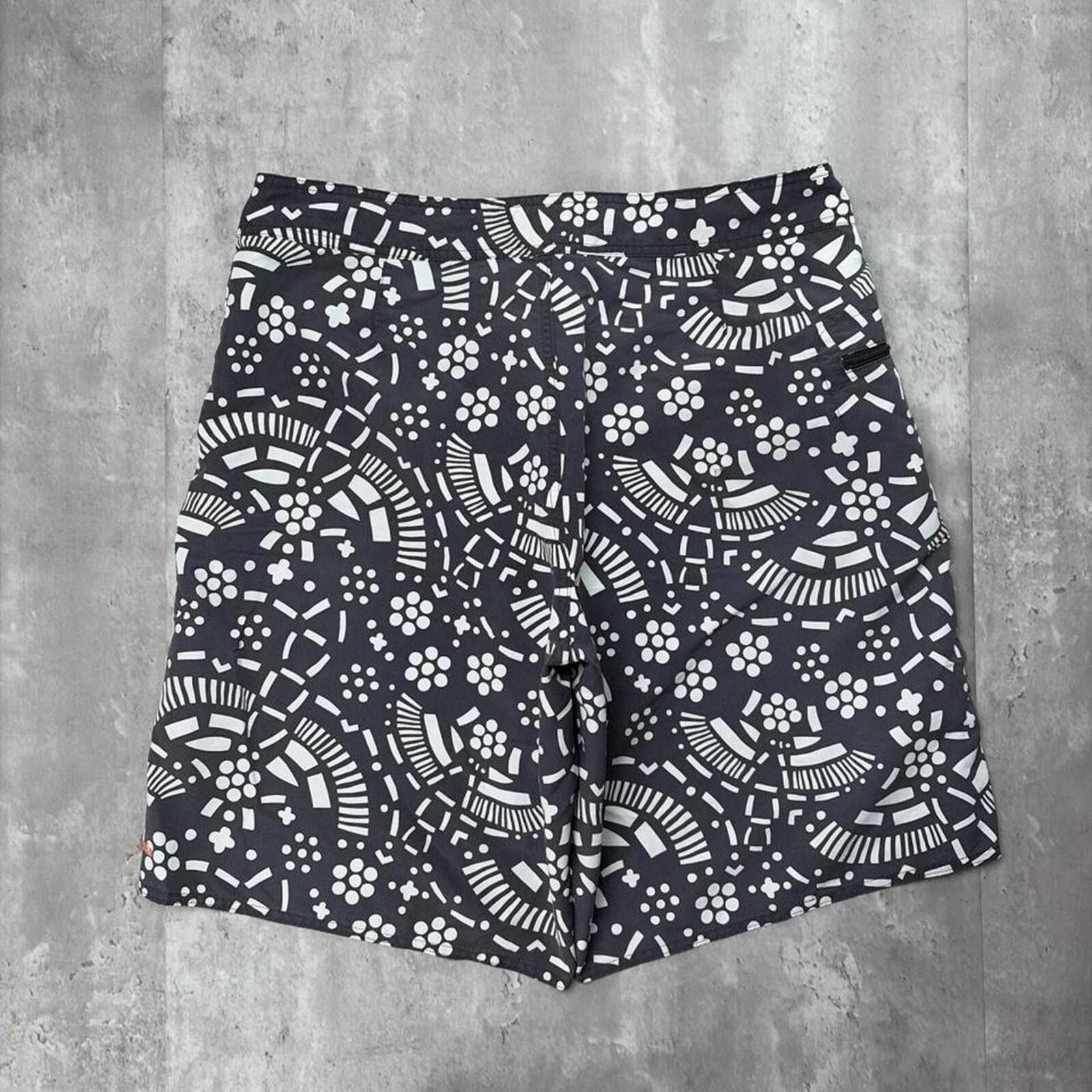 Patagonia Vintage Black Patagonia Surf Aztec Floral Baggy Board Shorts Size US 36 / EU 52 - 5 Thumbnail