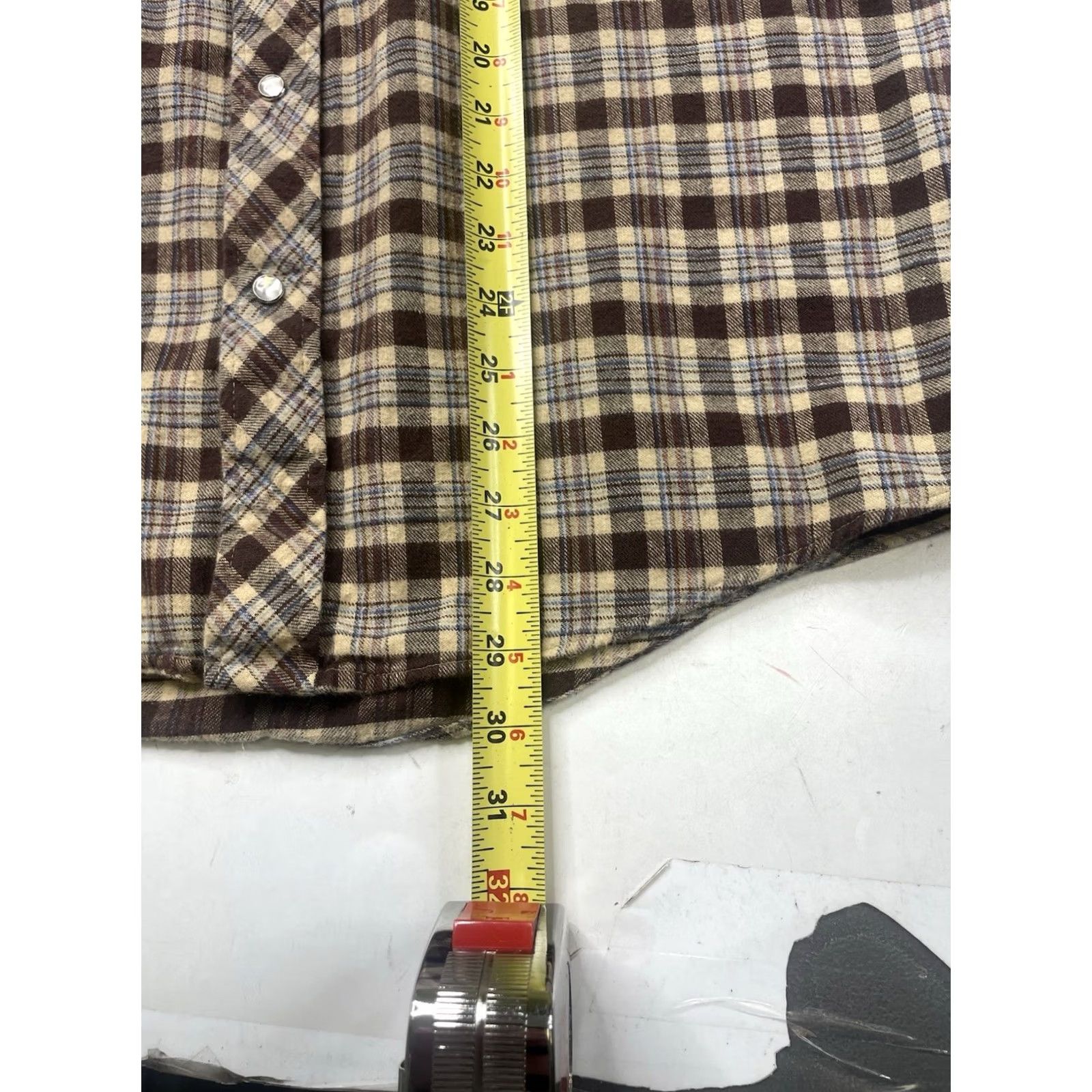 Vintage VINTAGE Woolrich Shirt Western Plaid Wool Flannel Pearl Snap Brown Men Large USA Size US L / EU 52-54 / 3 - 5 Thumbnail