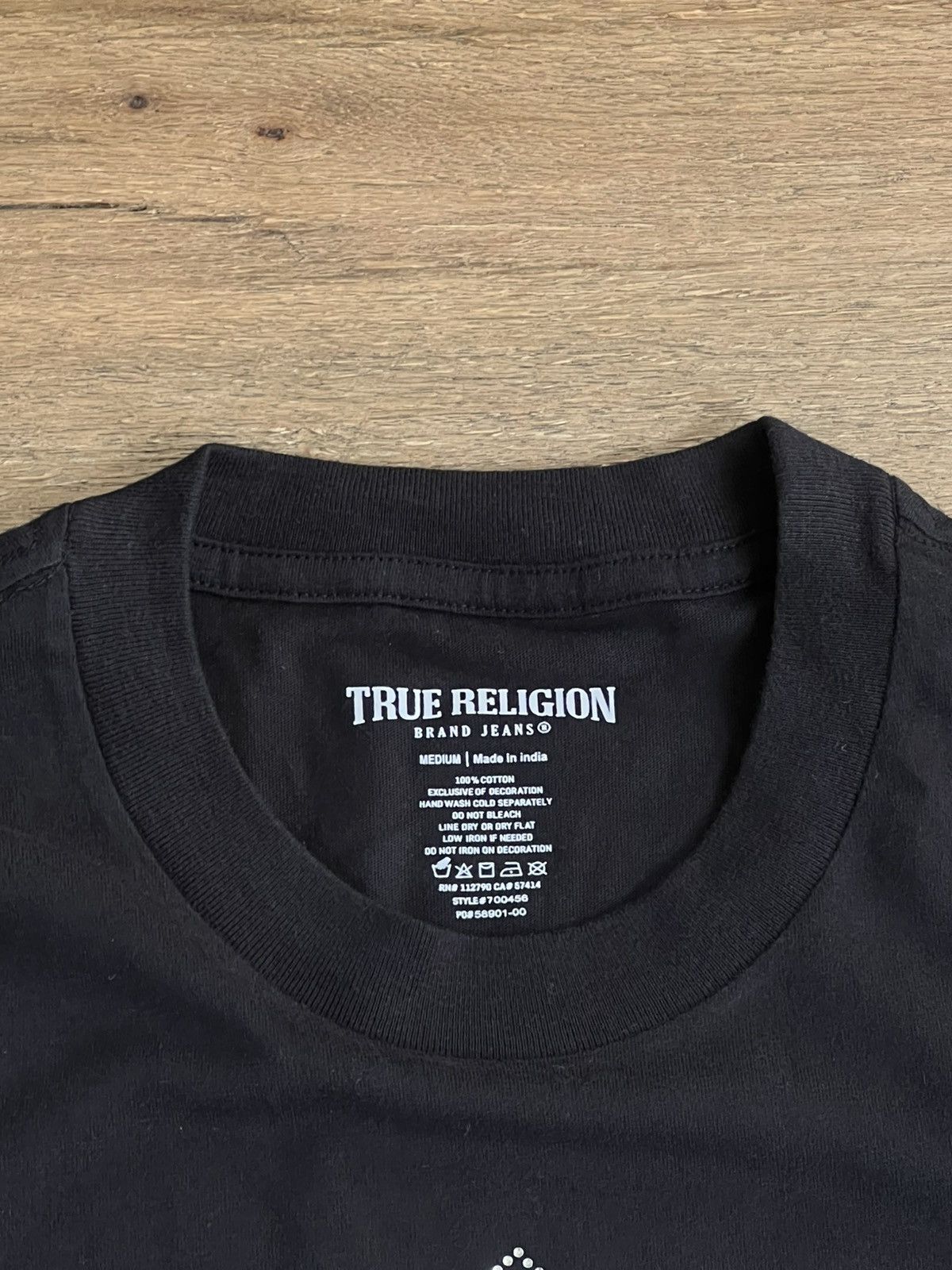 Designer True religion Puff Print logo black Tee w rhinestones SZ: M Size US M / EU 48-50 / 2 - 5 Thumbnail