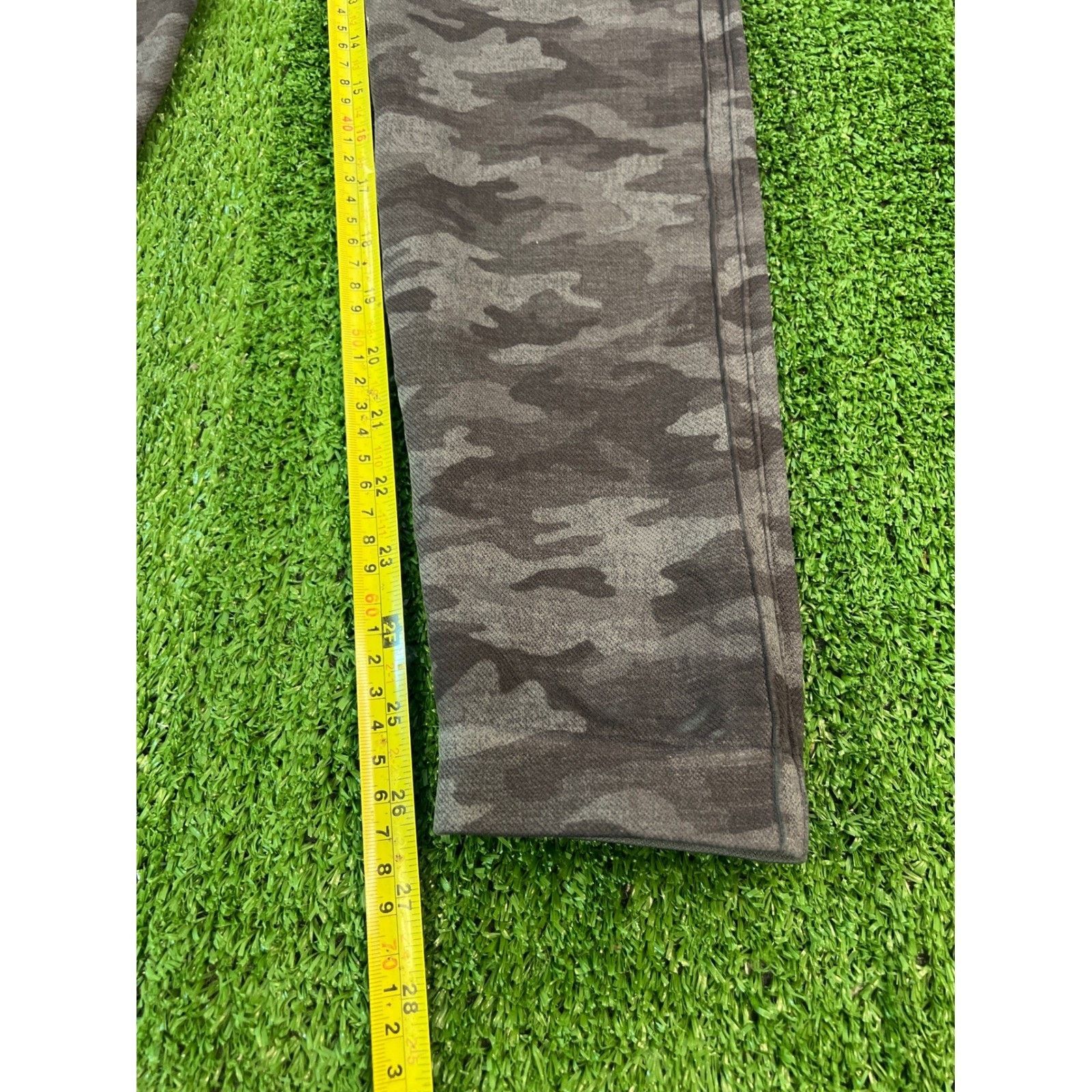 Spanx Spanx Women's XL Seamless Camouflage Leggings Size 30" / US 8 / IT 44 - 2 Thumbnail