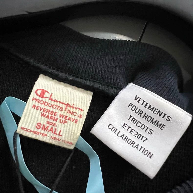 Vetements Vetements Wittmen Grass-Style Logo Patch Hoodie, XS Size / Size US S / EU 44-46 / 1 - 4 Thumbnail