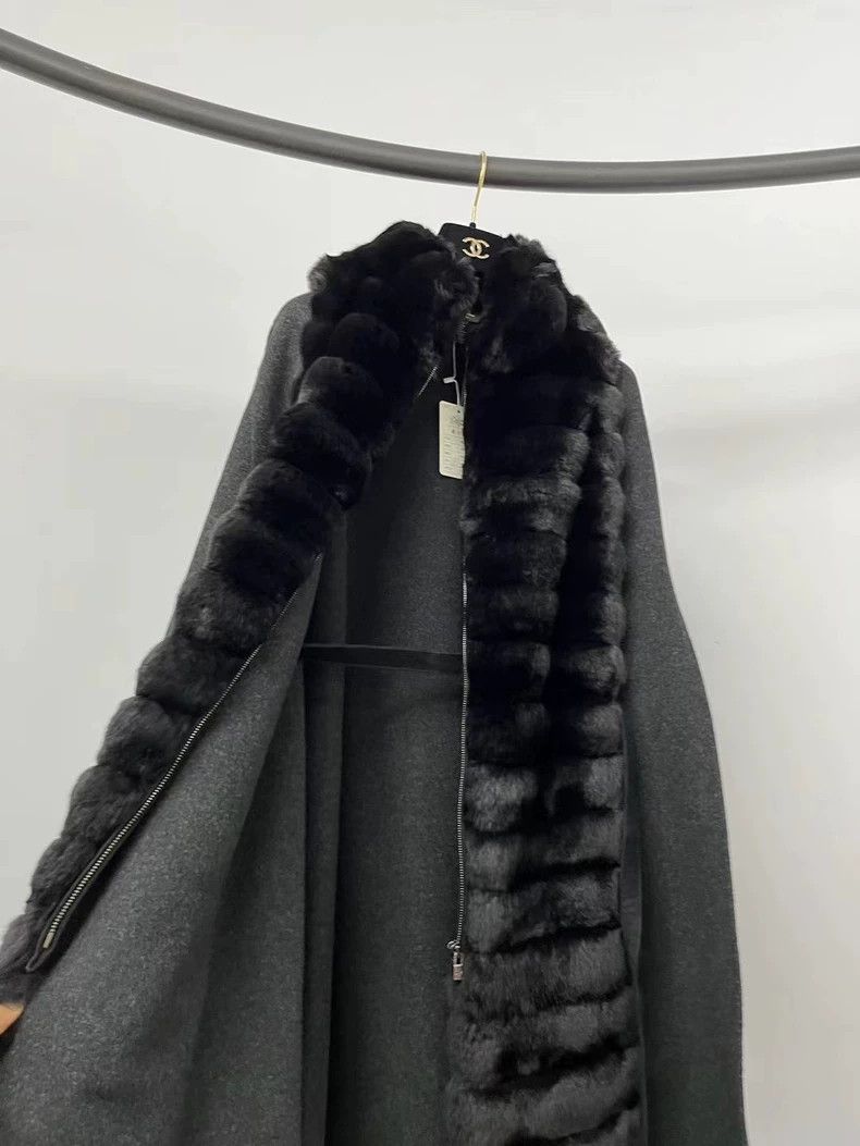 Loro Piana LORO PIANA Black cashmere and dragon cat fur cloak coat, Size M / US 6-8 / IT 42-44 - 4 Thumbnail