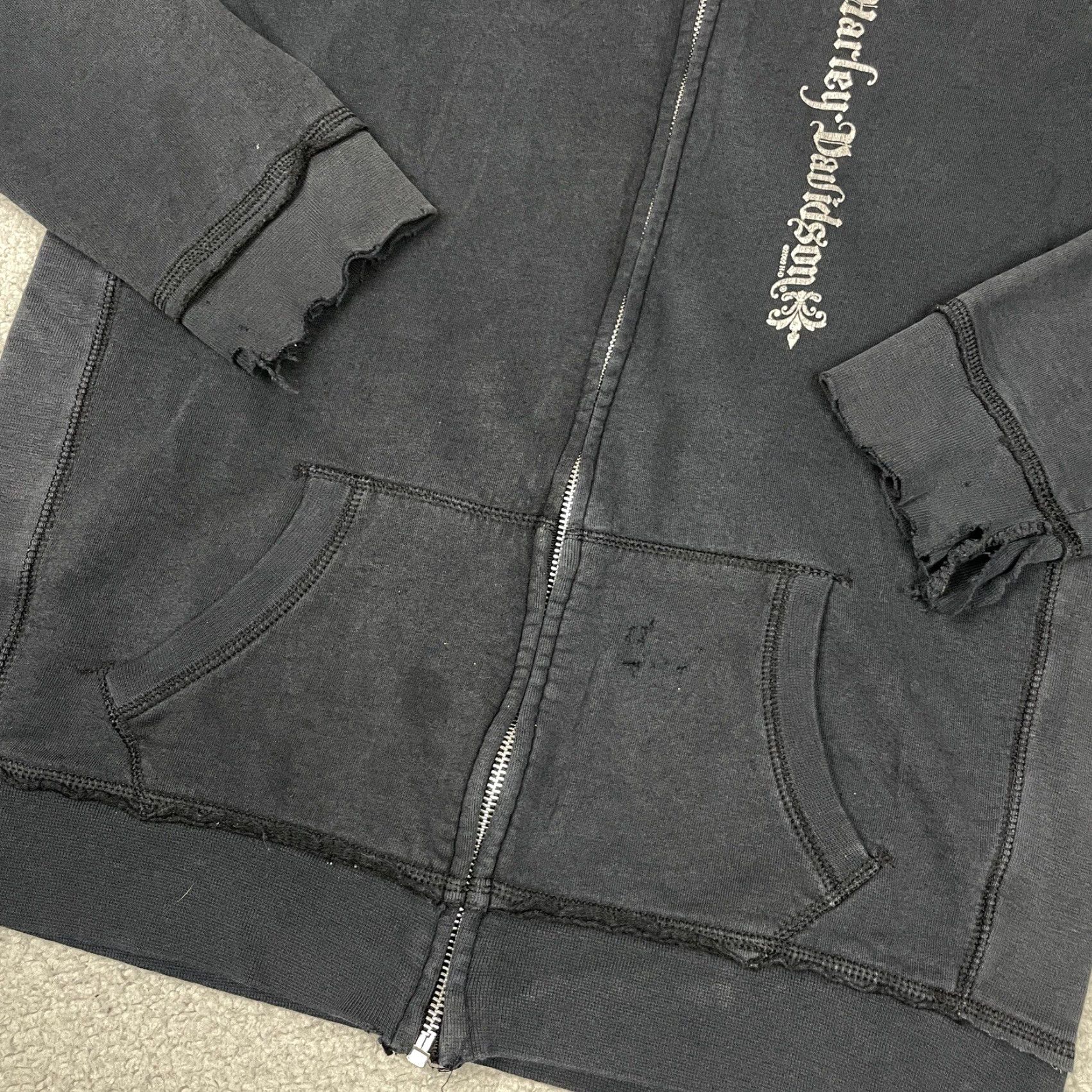 Harley Davidson VINTAGE Harley-Davidson Hoodie Adult M Black Zip Up Studded Distressed Wings M Womens Size M / US 6-8 / IT 42-44 - 5 Thumbnail