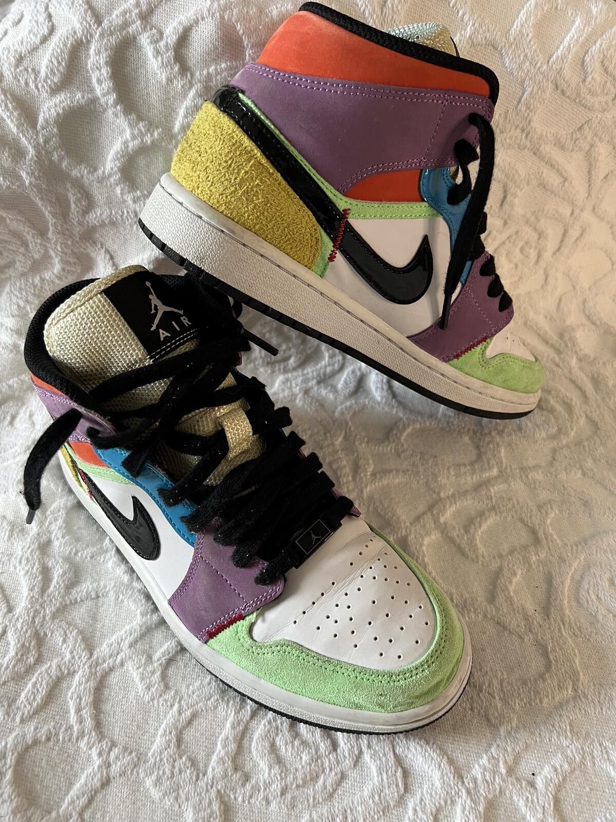 Nike Nike Air Jordan 1 Mid SE 'Lightbulb' Colorway, Women's 8 Size US 8 / IT 38 - 2 Thumbnail