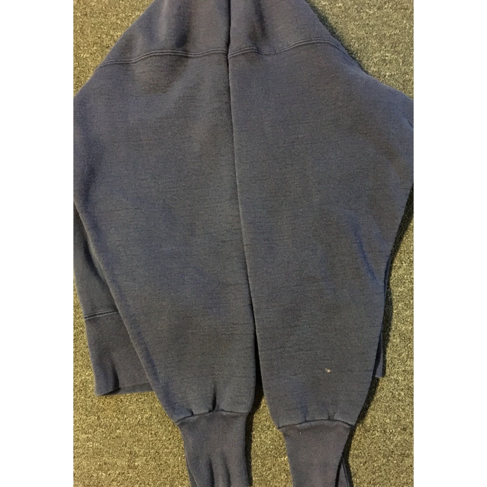 Champion VINTAGE Champion Reverse Weave Hoodie M USA Navy Blue 80s Grunge Track & Field Basketball School PE Men M Size US M / EU 48-50 / 2 - 5 Thumbnail