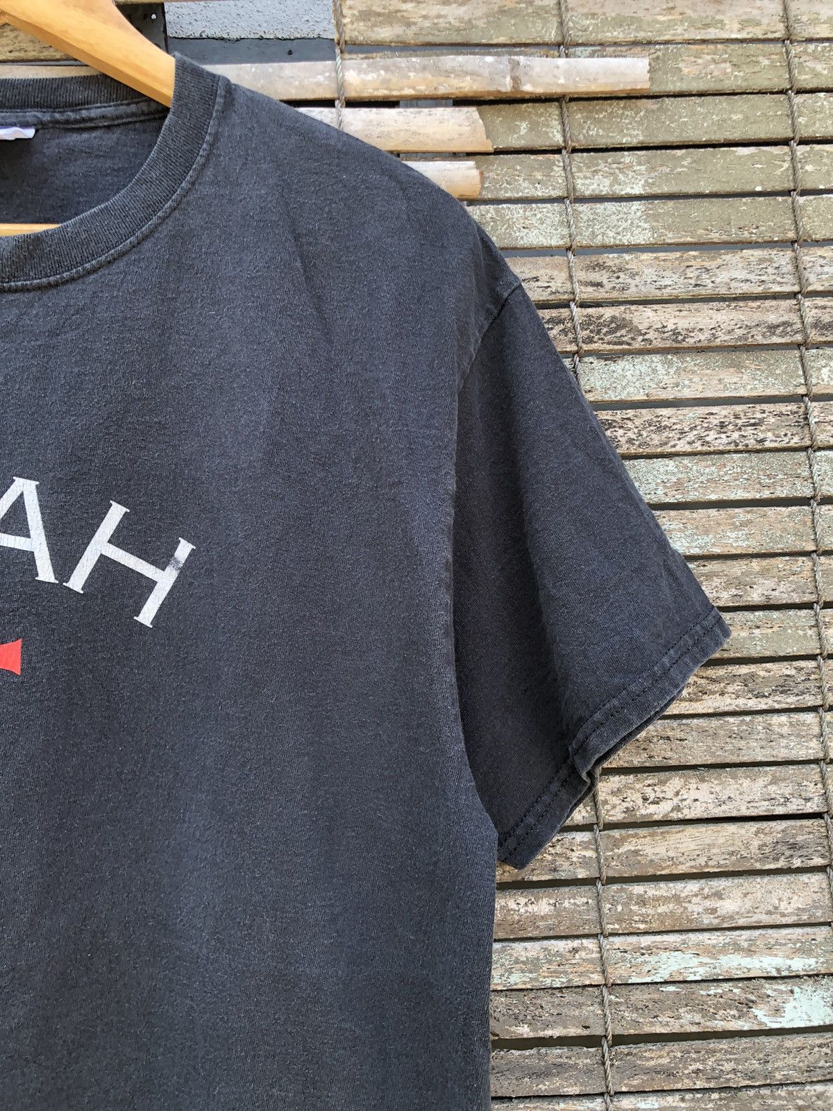 Noah Noah Cross Center Logo Tshirt Size US L / EU 52-54 / 3 - 7 Thumbnail