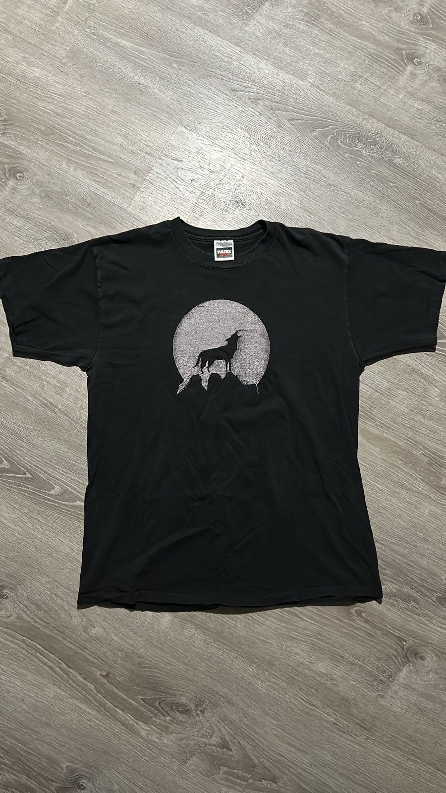 Tultex Vintage Wolf t-shirt Size US XL / EU 56 / 4 - 1 Thumbnail