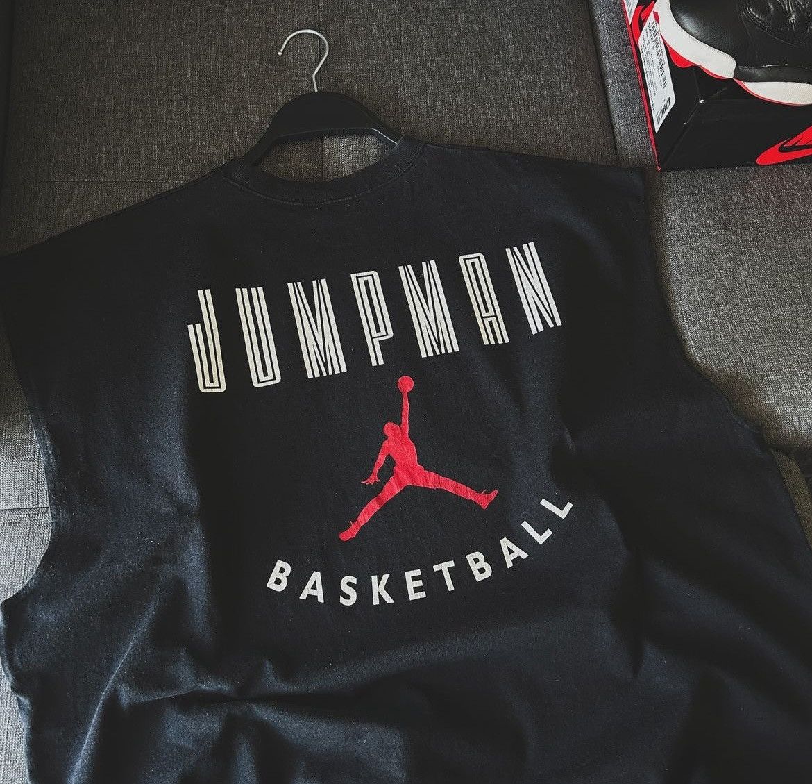 Jordan Brand × Nike × Vintage 90’s Jordan Retro XI Sleveless. Size US XL / EU 56 / 4 - 3 Thumbnail