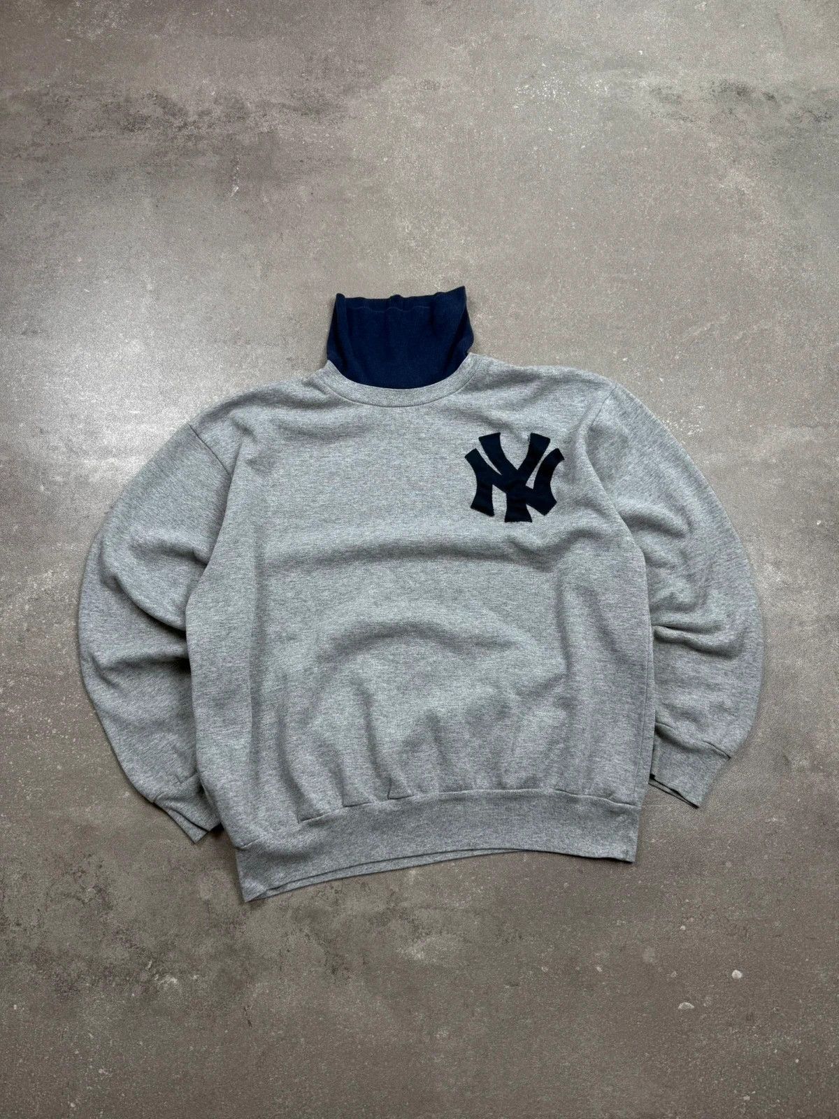 New York Yankees New York Yankees majestic sweater sweats vintage 90s usa Size US L / EU 52-54 / 3 - 1 Thumbnail