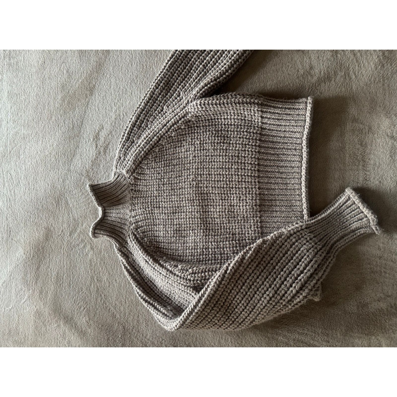 H&M Ribbed Knit Sweater Neutral Taupe/Beige Soft Casual Pullover Size S / US 4 / IT 40 - 1 Thumbnail