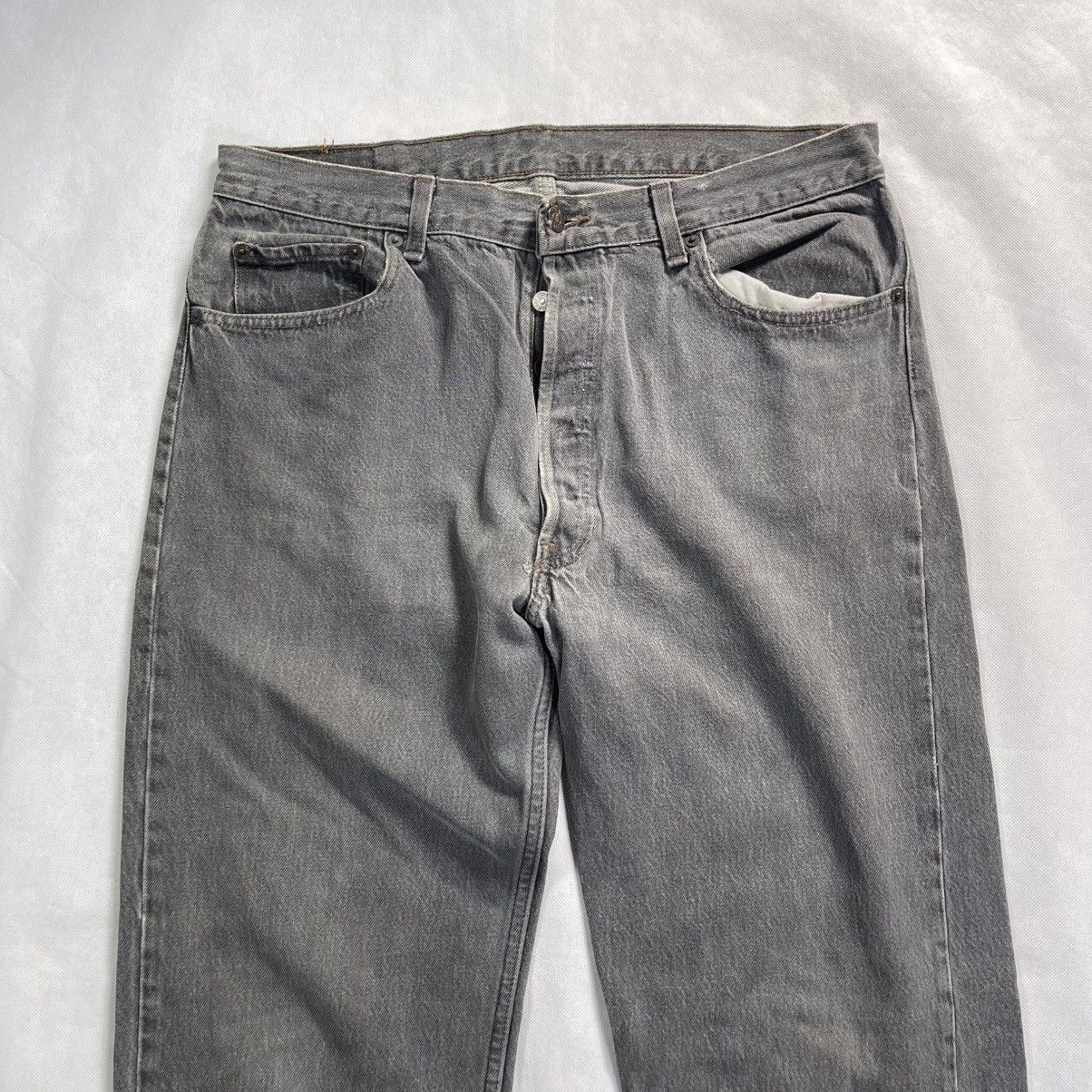Levi's Vintage Clothing Vintage 80s Levis 501 Charcoal Fades Patina Jeans Size US 35 - 3 Thumbnail