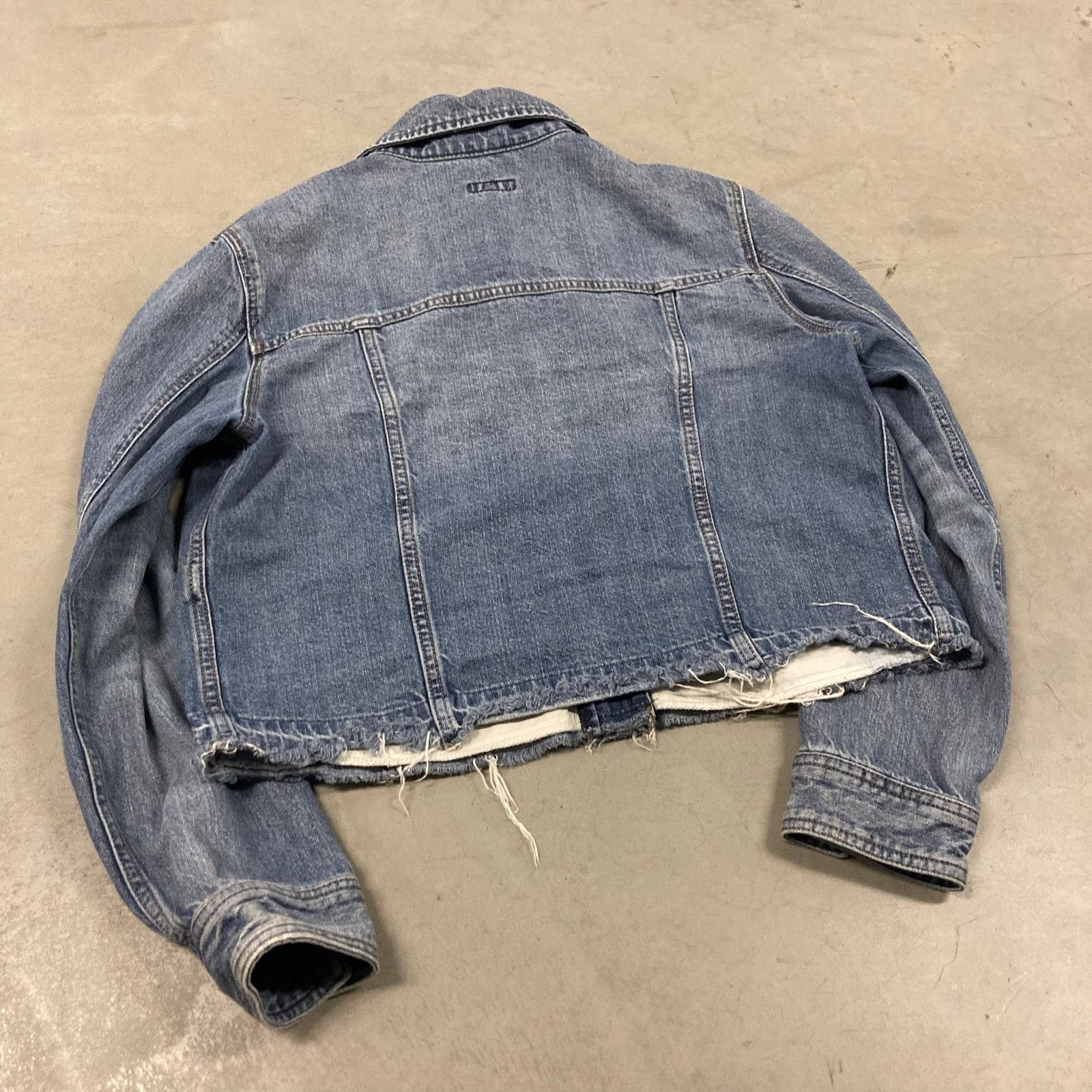 Express Y2K denim express denim cutoff trucker jacket Size L / US 10 / IT 46 - 2 Thumbnail