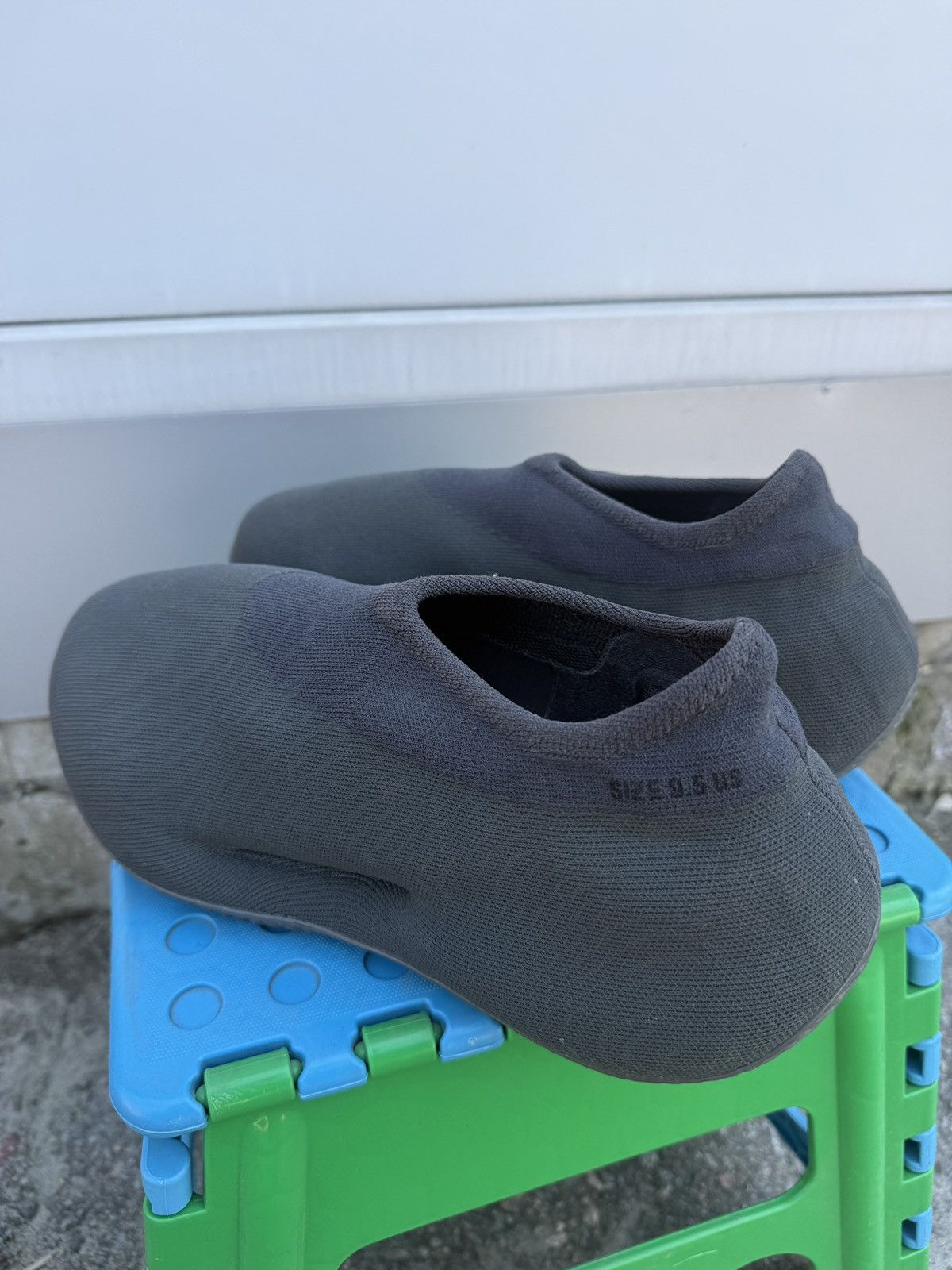 Yeezy Aidas Yezzy Knit Runner Sneaker Size US 9.5 / EU 42-43 - 2 Thumbnail