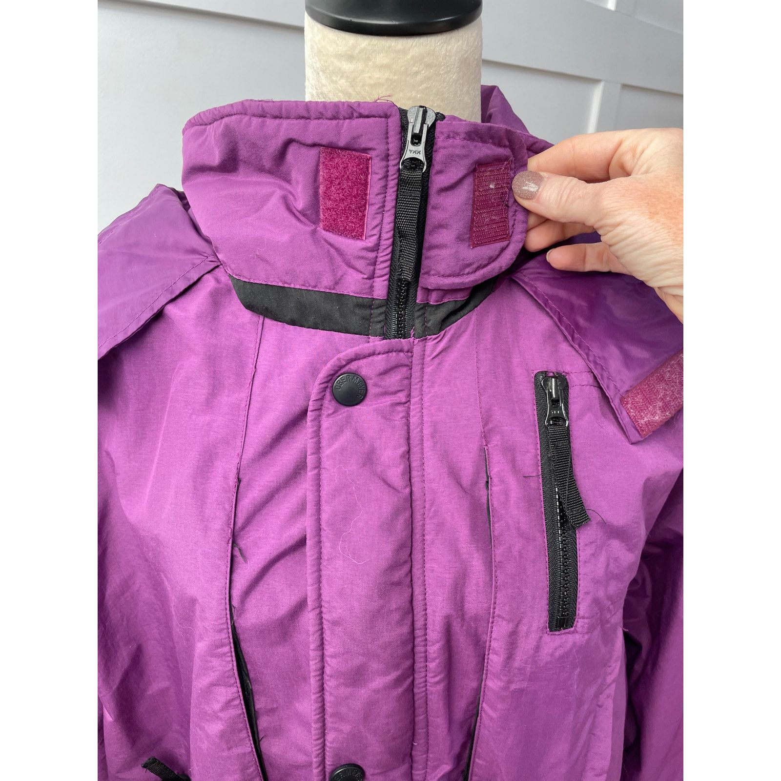 Obermeyer Vintage Obermeyer Men’s Purple Ski Coat Jacket, sz M Size US M / EU 48-50 / 2 - 5 Thumbnail