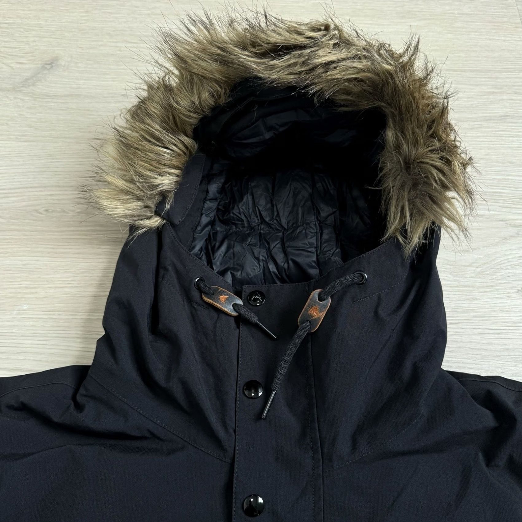 Burton VINTAGE Burton Black Parka Jacket Fur Hood Goretex Size Large Durable Goods Mens Size US L / EU 52-54 / 3 - 5 Thumbnail