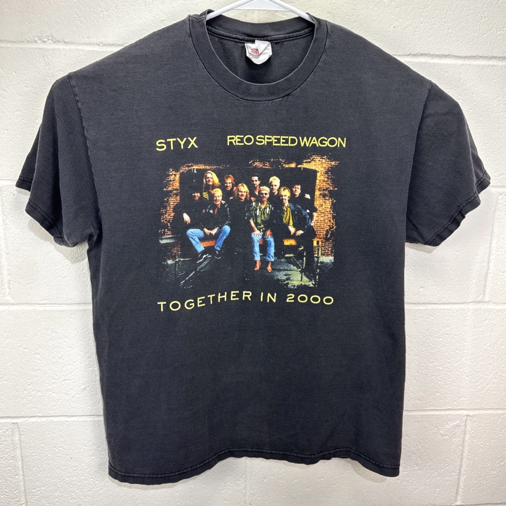 Vintage VINTAGE Styx Tour T Shirt Black Rock Large Adult Unisex Cotton 2000 Concert Tee Mens Size US L / EU 52-54 / 3 - 2 Thumbnail