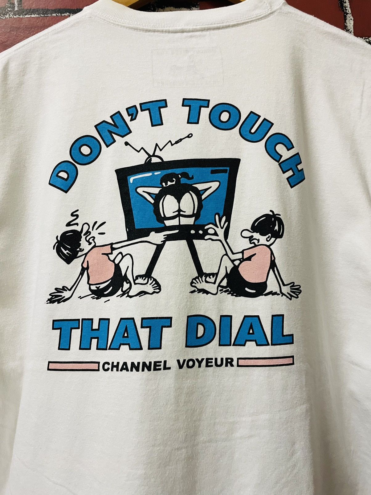 Barbara Kruger × Japanese Brand MARCUS DIXON CHANNEL VOYEUR Size US L / EU 52-54 / 3 - 2 Thumbnail