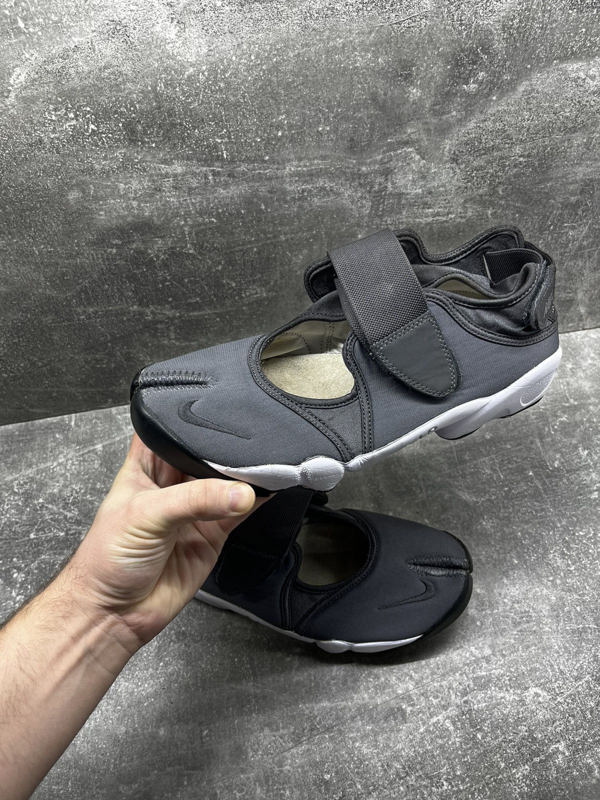 Nike × Vintage Vintage Nike Air Rift Sandals Tabi Black Shoes Vintage Y2k Size US 9 / EU 42 - 4 Thumbnail
