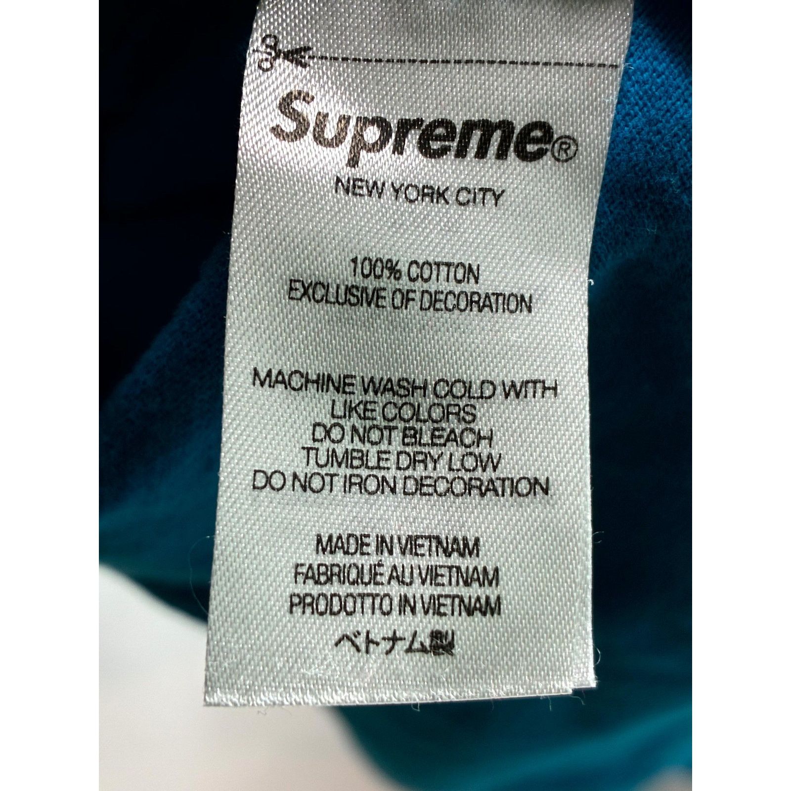 Supreme Supreme Small Box Logo Blue & Red Tee Size US M / EU 48-50 / 2 - 4 Thumbnail