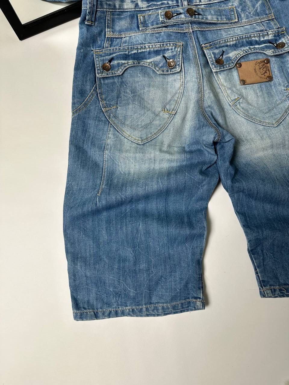 Diesel × Jean × Vintage 🔥90’s Vintage Made in Italy Diesel Jeans Short Size US 32 / EU 48 - 3 Thumbnail