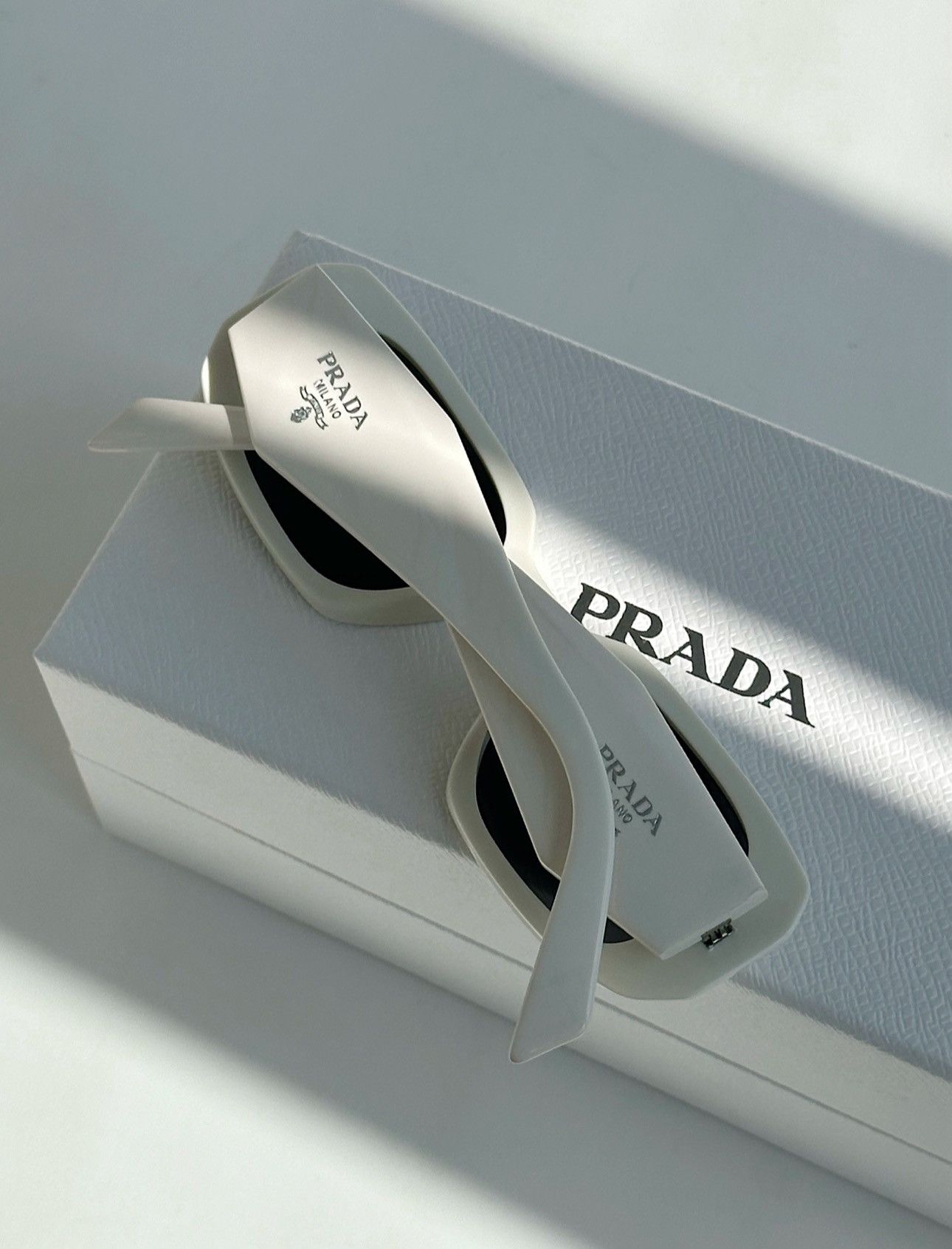 PRADA 2024 Runway Symbole White Sunglasses SPR17W Logo miu