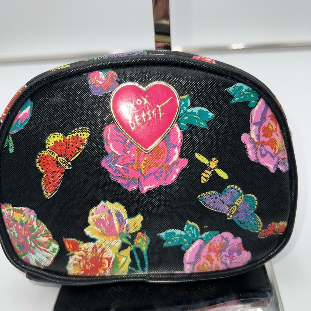 Betsey Johnson Betsey Johnson Butterfly Makeup Case Size ONE SIZE - 2 Thumbnail