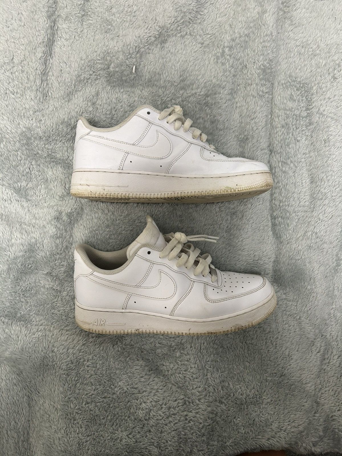 Nike White Air Force 1 Size US 9 / EU 42 - 1 Thumbnail
