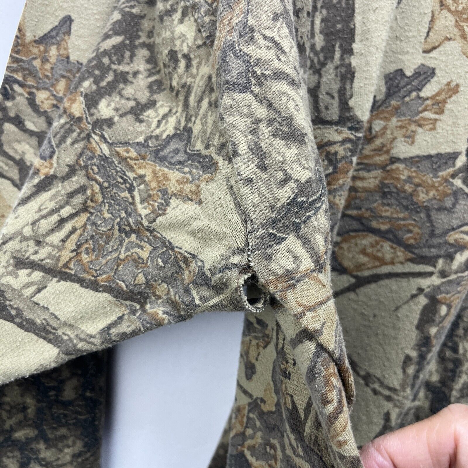 Realtree × Vintage Vintage 90s Realtree Boxy Camo Single Stitch Shirt Large Size US L / EU 52-54 / 3 - 9 Thumbnail