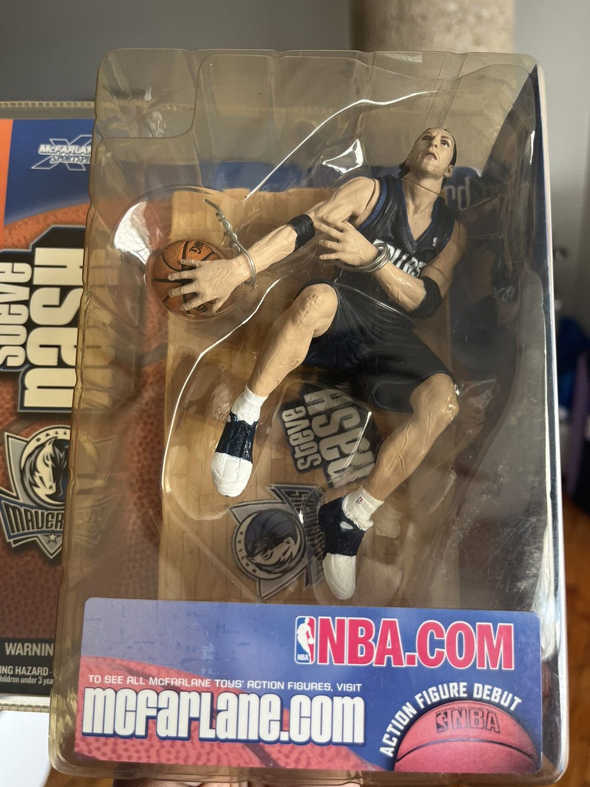 NBA HOF STEVE NASH DALLAS MAVERICKS ACTION FIGURE Size ONE SIZE - 2 Thumbnail