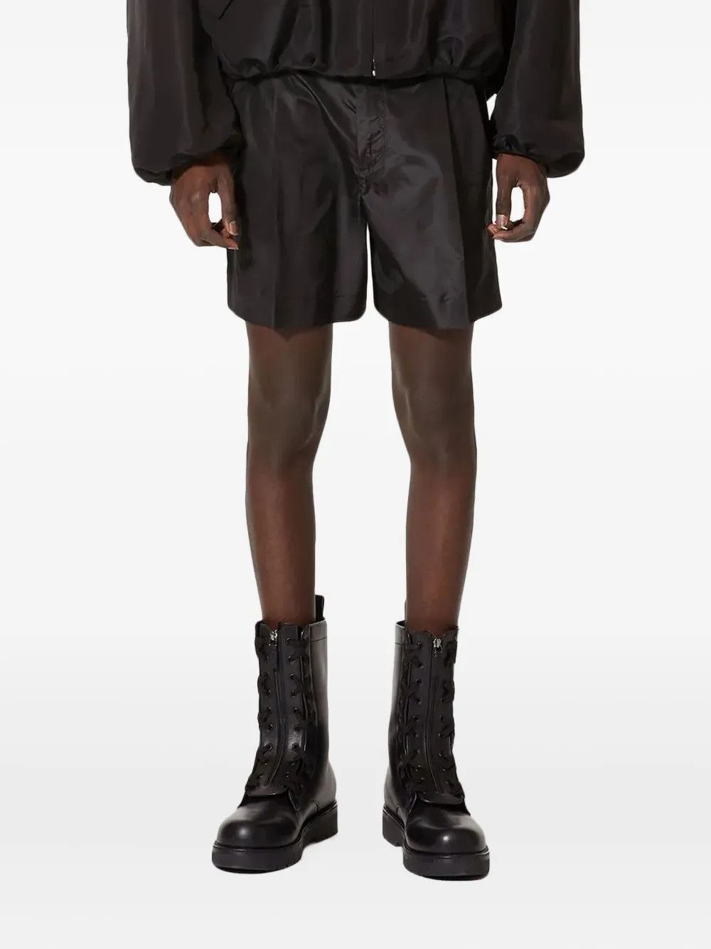 Valentino o1y0525 Short in Black Size US 30 / EU 46 - 4 Thumbnail