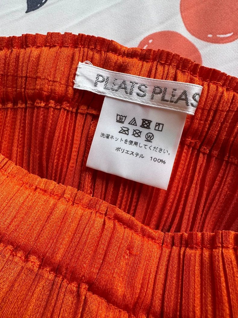 Issey Miyake Issey Miyake size:2 Red pleated trousers Size 31" - 5 Thumbnail
