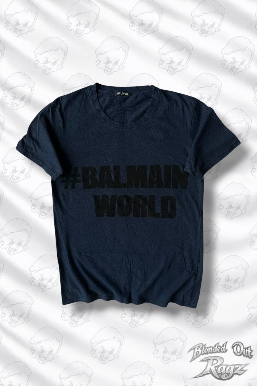 Balmain FW16 Balmain World Logo T shirt Navy Hashtag Rousteing Era Size US M / EU 48-50 / 2 - 1 Thumbnail
