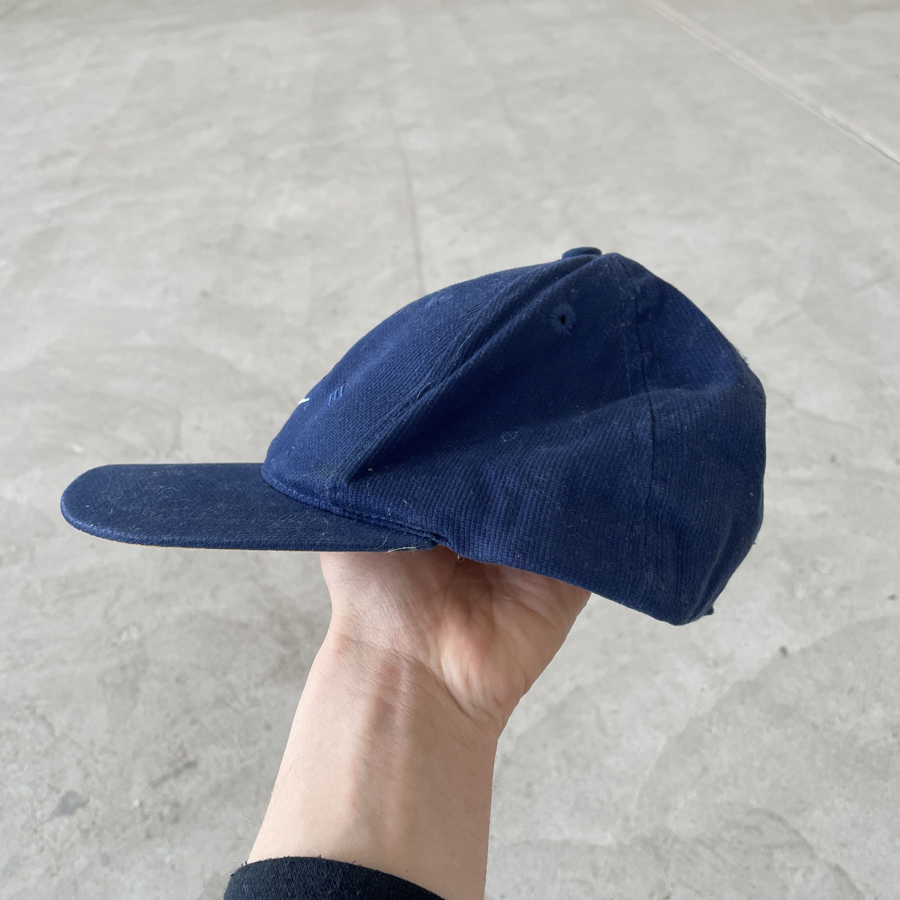 Nike Vintage Nike Swoosh Logo Navy Yellow Strapback Hat Cotton Size ONE SIZE - 4 Thumbnail