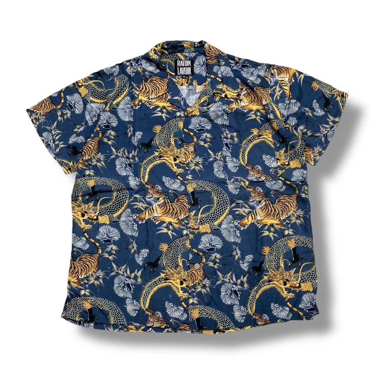 Sun Surf Dragon Tiger by raton laveur loop collar hawaiian shirt Size US L / EU 52-54 / 3 - 5 Thumbnail