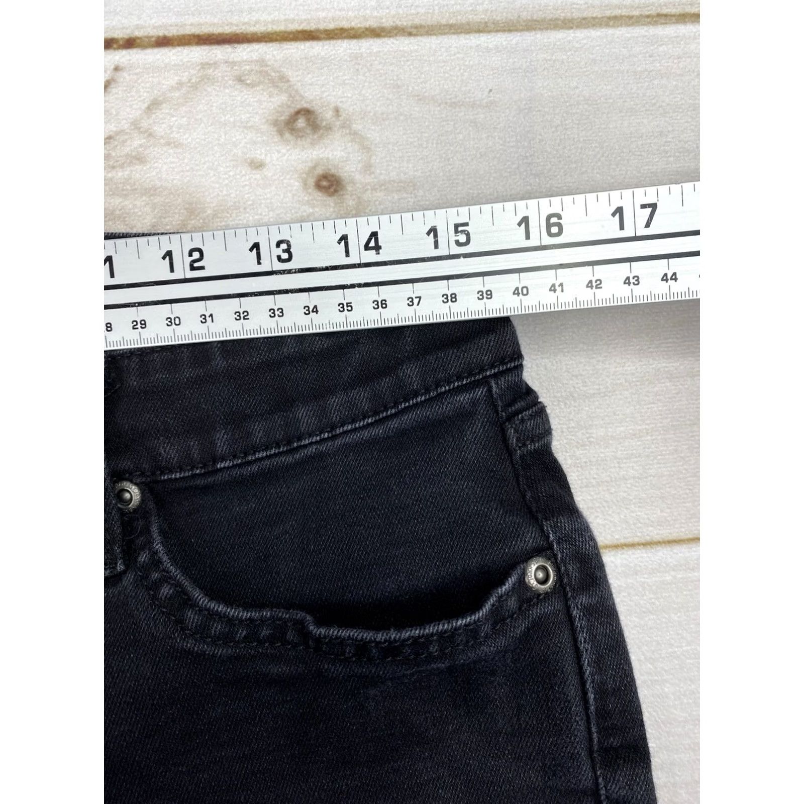Vintage St. John's Bay Jeans Womens 10 Straight Black Mid Rise Stretch Denim Size 32" / US 10 / IT 46 - 4 Thumbnail