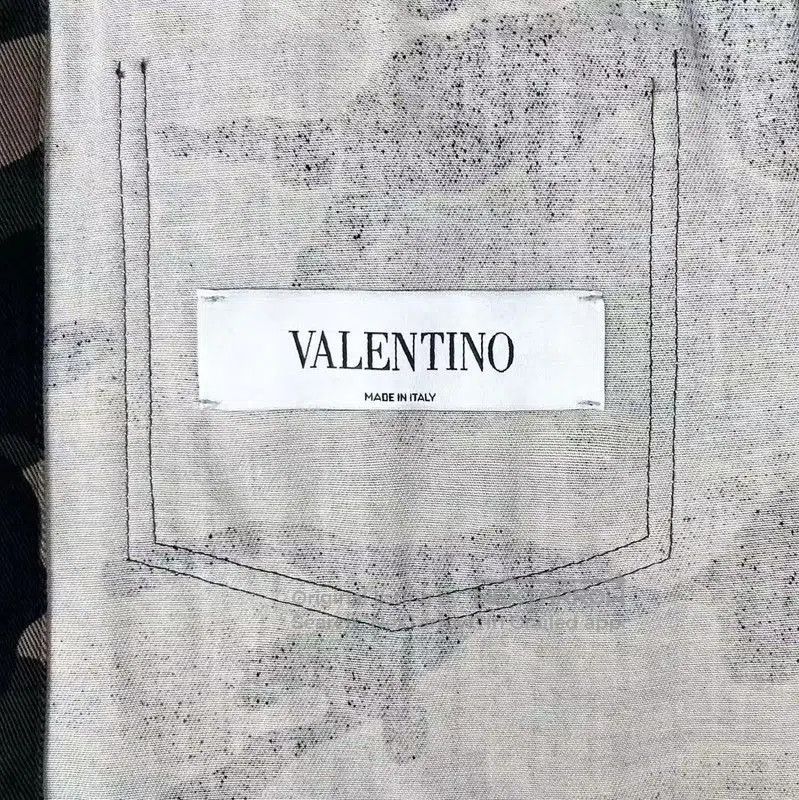 Valentino Valentino Green Camo Long Sleeve Shirt . Size US S / EU 44-46 / 1 - 3 Thumbnail