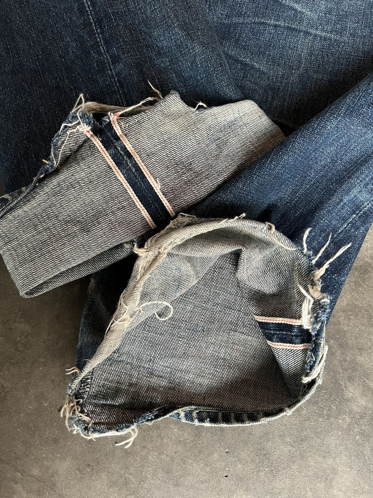 Levi's × Levi's Vintage Clothing VINTAGE LEVIS 702 BIG E SELVEDGE DISTRESSED JEANS Size US 32 / EU 48 - 13 Thumbnail