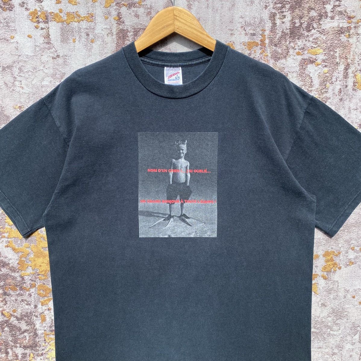 Arts & Science Vintage 90s Photo Graphic Of a Young Boy Wording Art Shirt Size US M / EU 48-50 / 2 - 7 Thumbnail