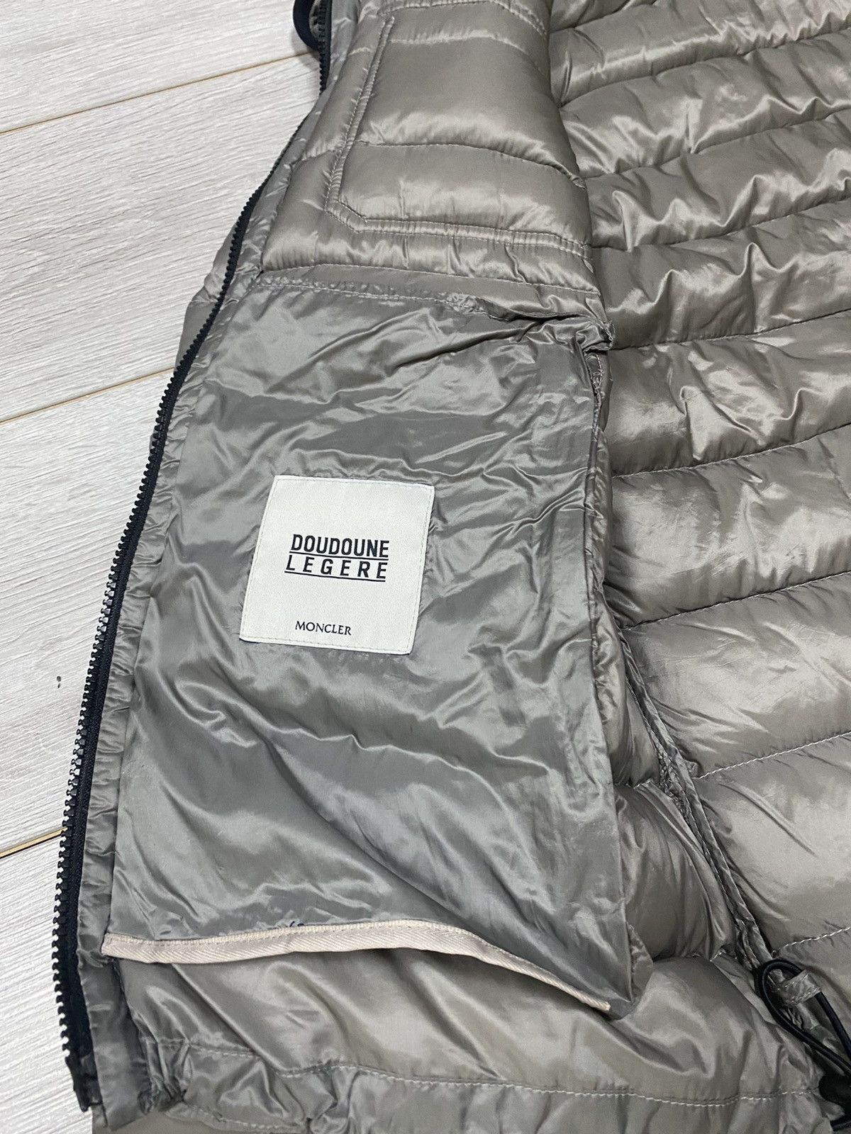 Moncler Moncler jacket Valence puffer size 2 Size US M / EU 48-50 / 2 - 13 Thumbnail