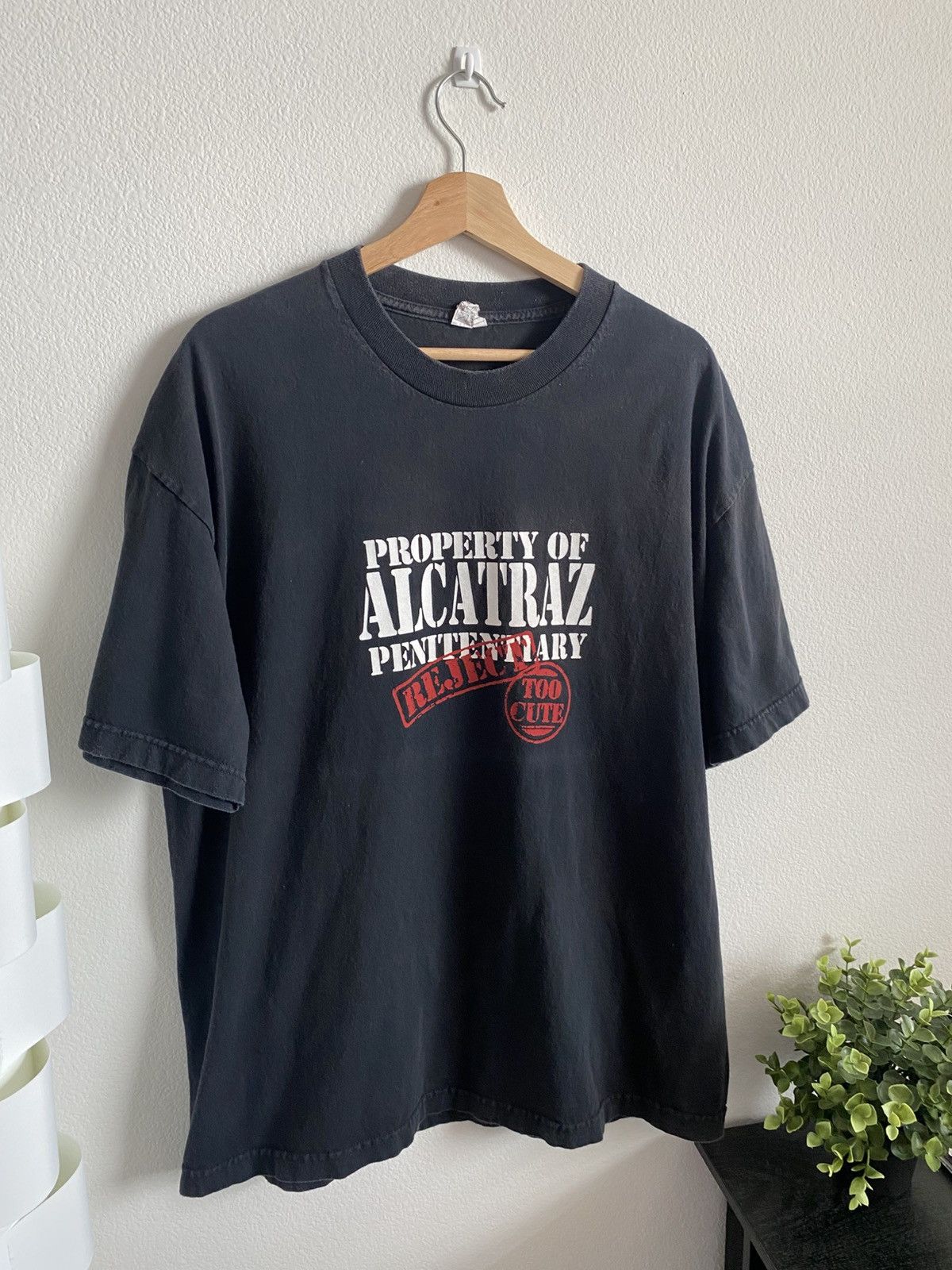 Unsound Rags Y2K Funny Humor Alcatraz Too Cute Tee Size US XL / EU 56 / 4 - 2 Thumbnail