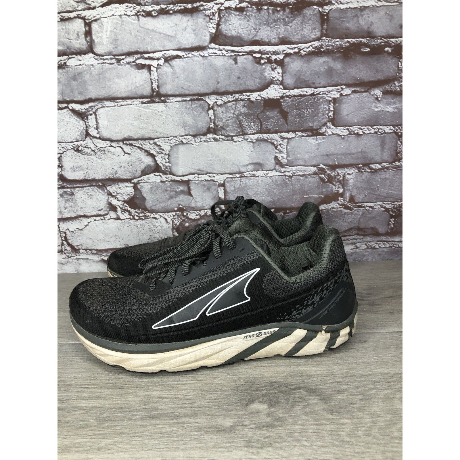 Altra Altra Torin 4 Black Fabric Athletic Gym Running Sneakers Men Size US 8.5 / EU 41-42 - 14 Thumbnail